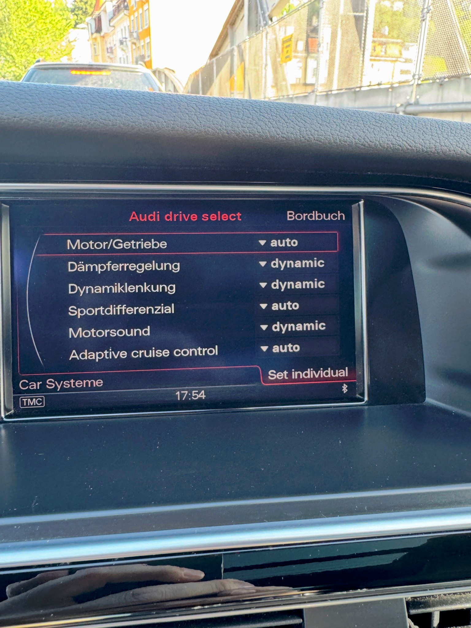 AUDI RS4 4.2 V8 FSI quattro S-Tronic-image-5