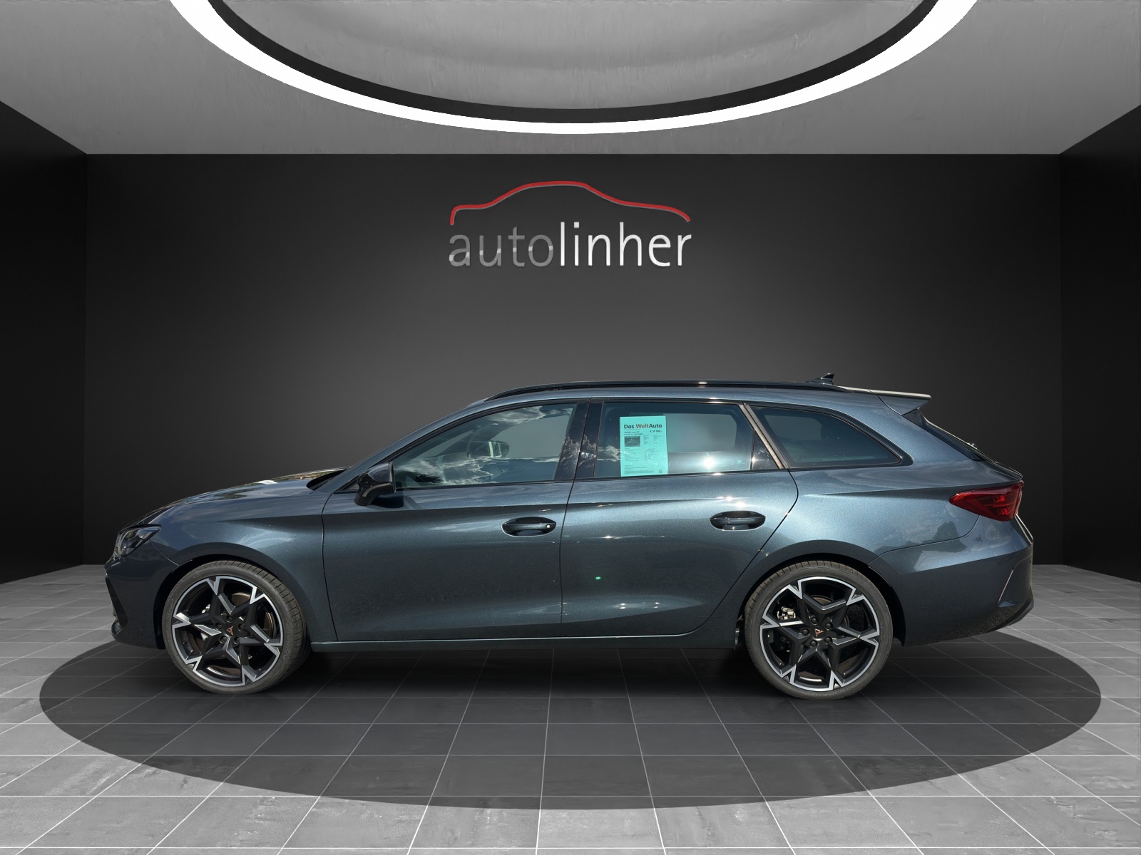SEAT Leon ST 1.5 eTSI mHEV DSG Style-showroom-element-1