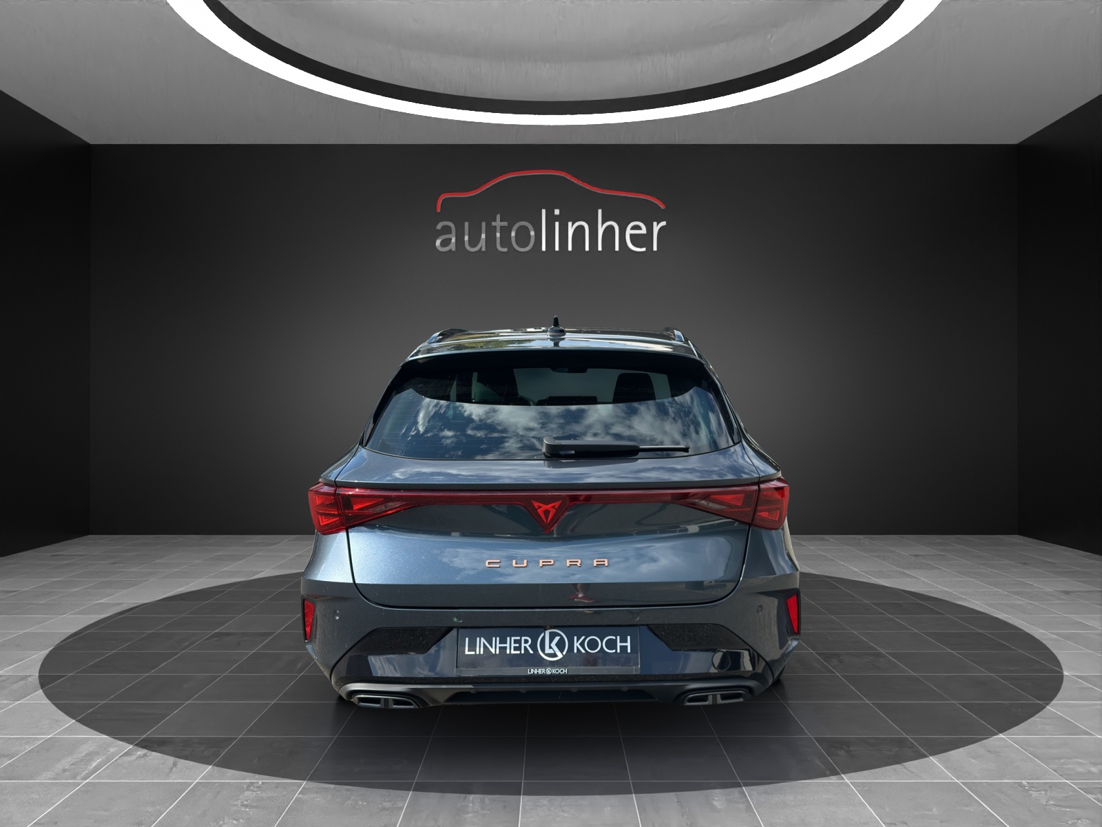 SEAT Leon ST 1.5 eTSI mHEV DSG Style-showroom-element-3