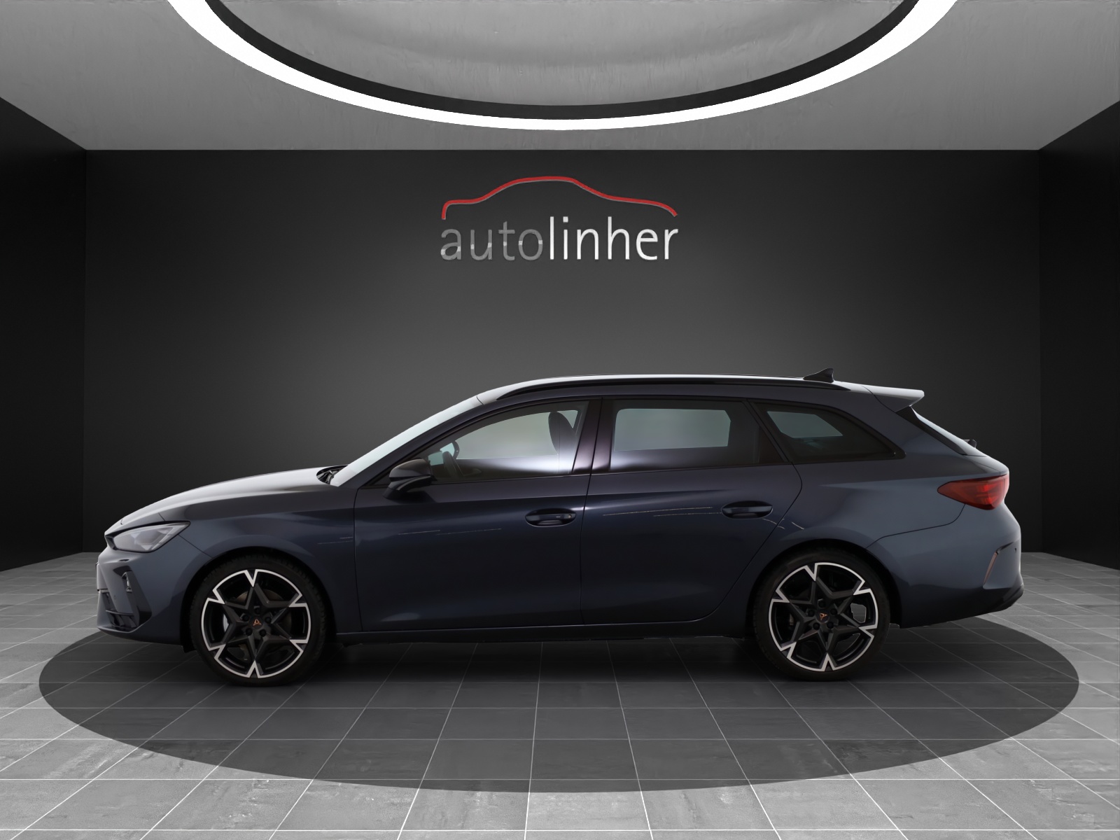 SEAT Leon ST 1.5 eTSI mHEV DSG Style-image-1
