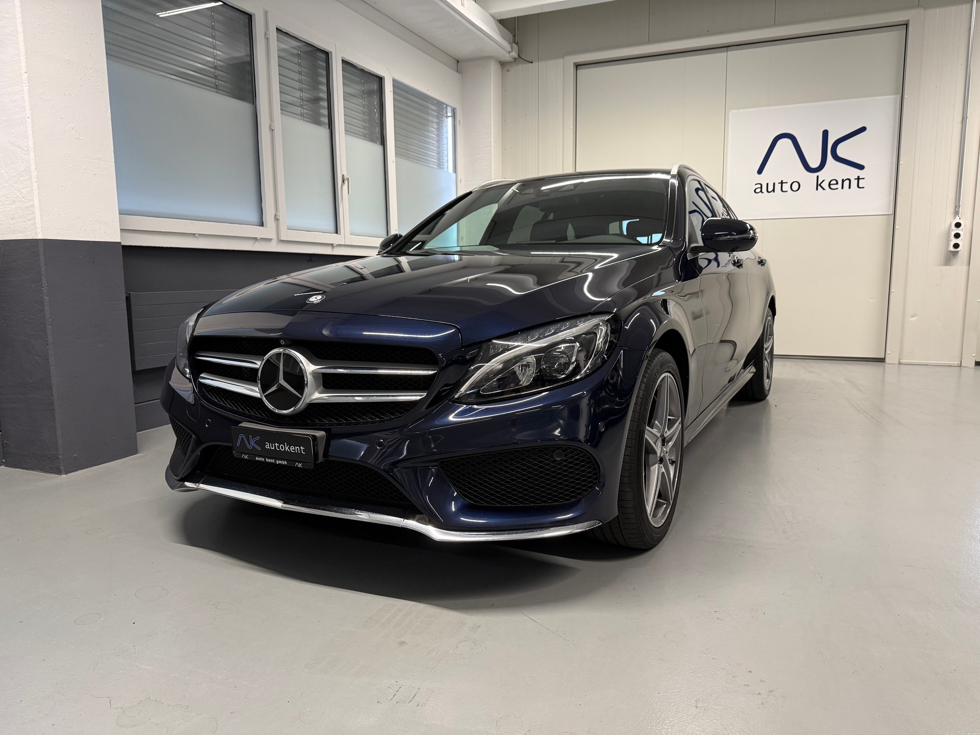 MERCEDES-BENZ C 400 AMG Line 4Matic 7G-Tronic-image-0