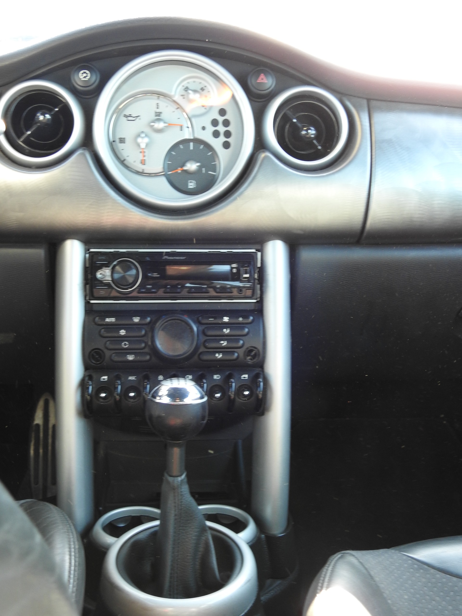 MINI Cooper S-image-15