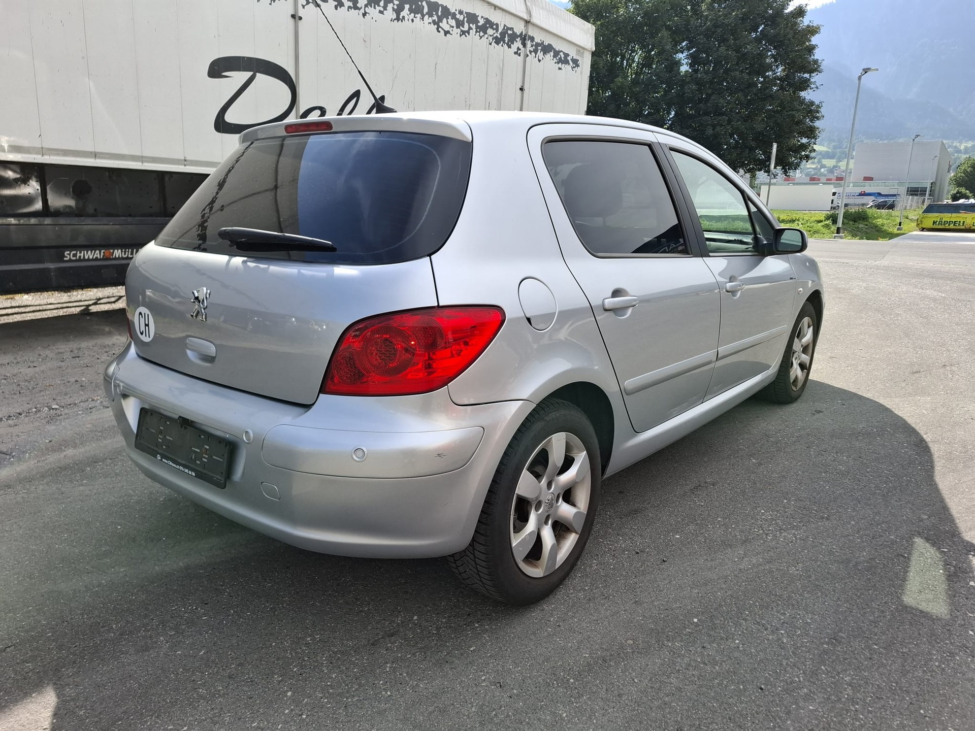 PEUGEOT 307 2.0 HDI XS-image-3