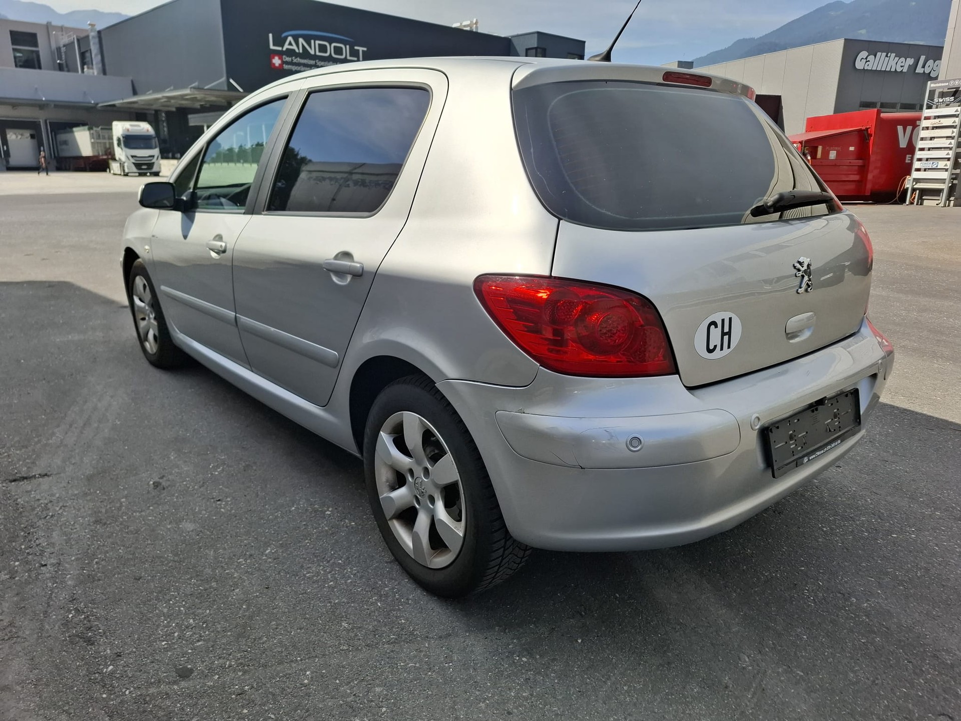 PEUGEOT 307 2.0 HDI XS-image-2