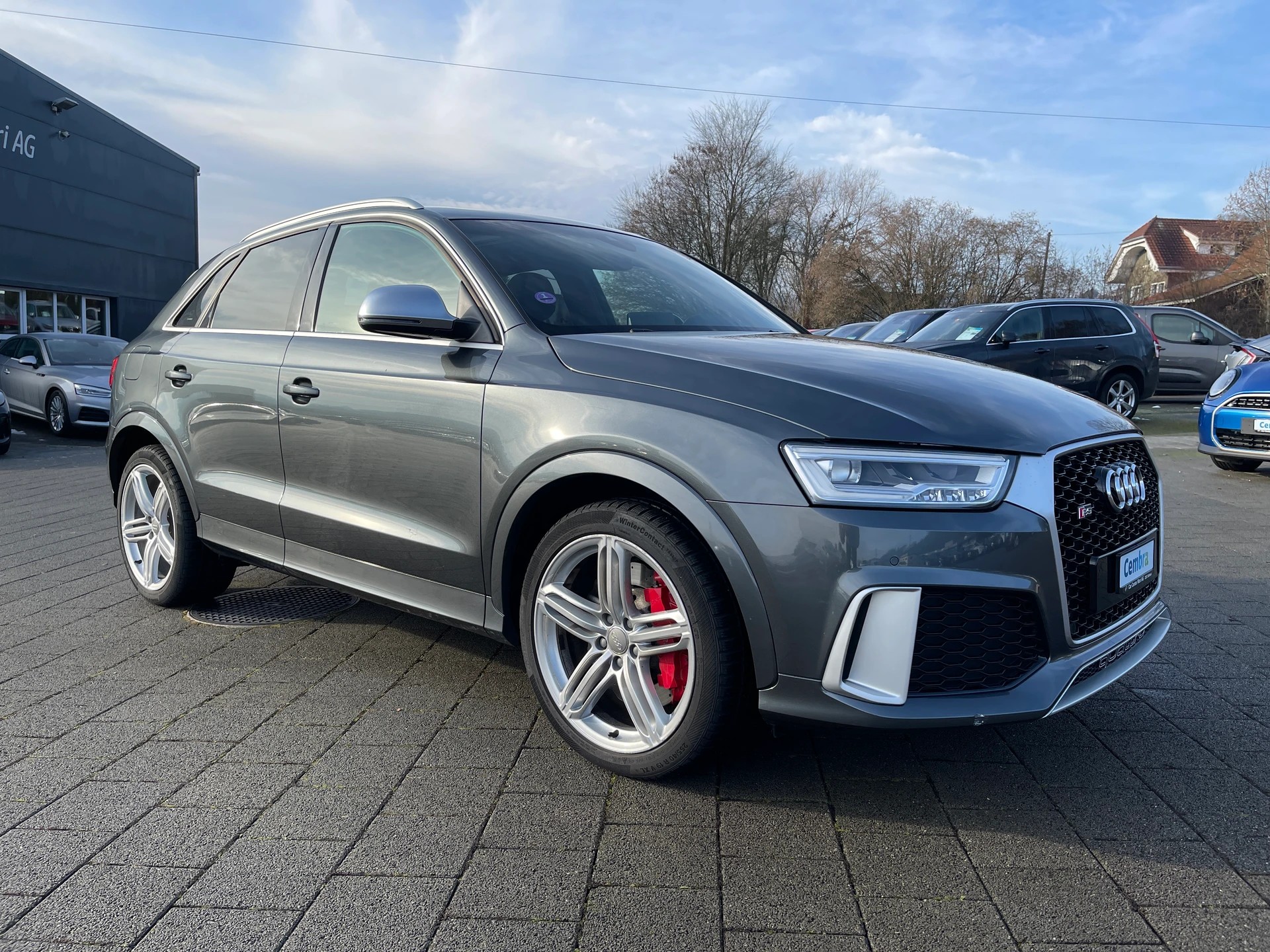 AUDI RS Q3 2.5 TFSI performance quattro S-tronic-image-4