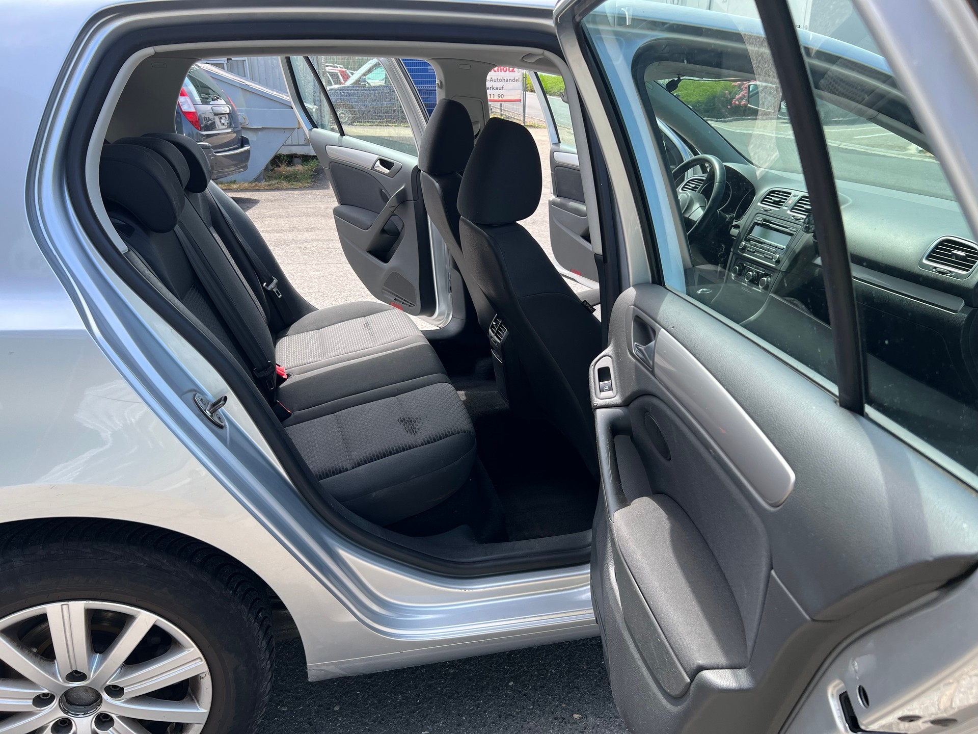 VW Golf Variant 1.2 TSI BMT Comfortline-image-10