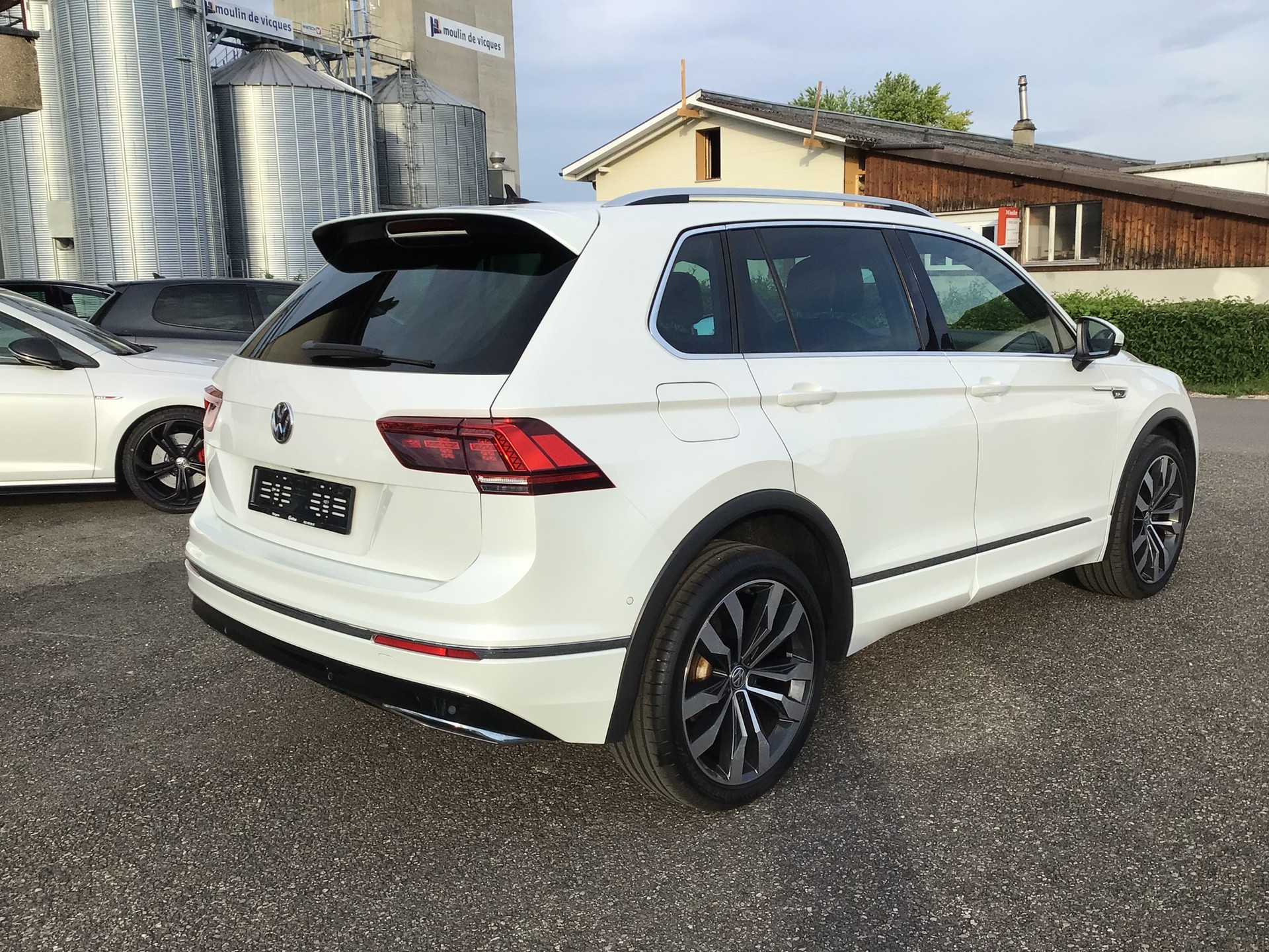 VW Tiguan 2.0TSI Highline 4Motion DSG-image-11