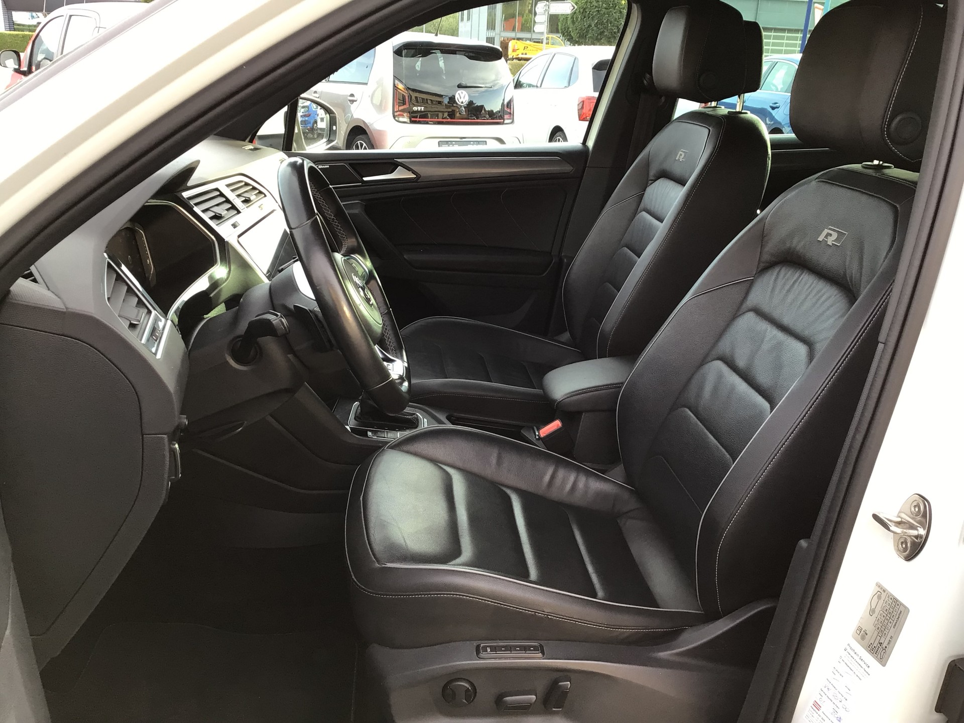 VW Tiguan 2.0TSI Highline 4Motion DSG-image-5