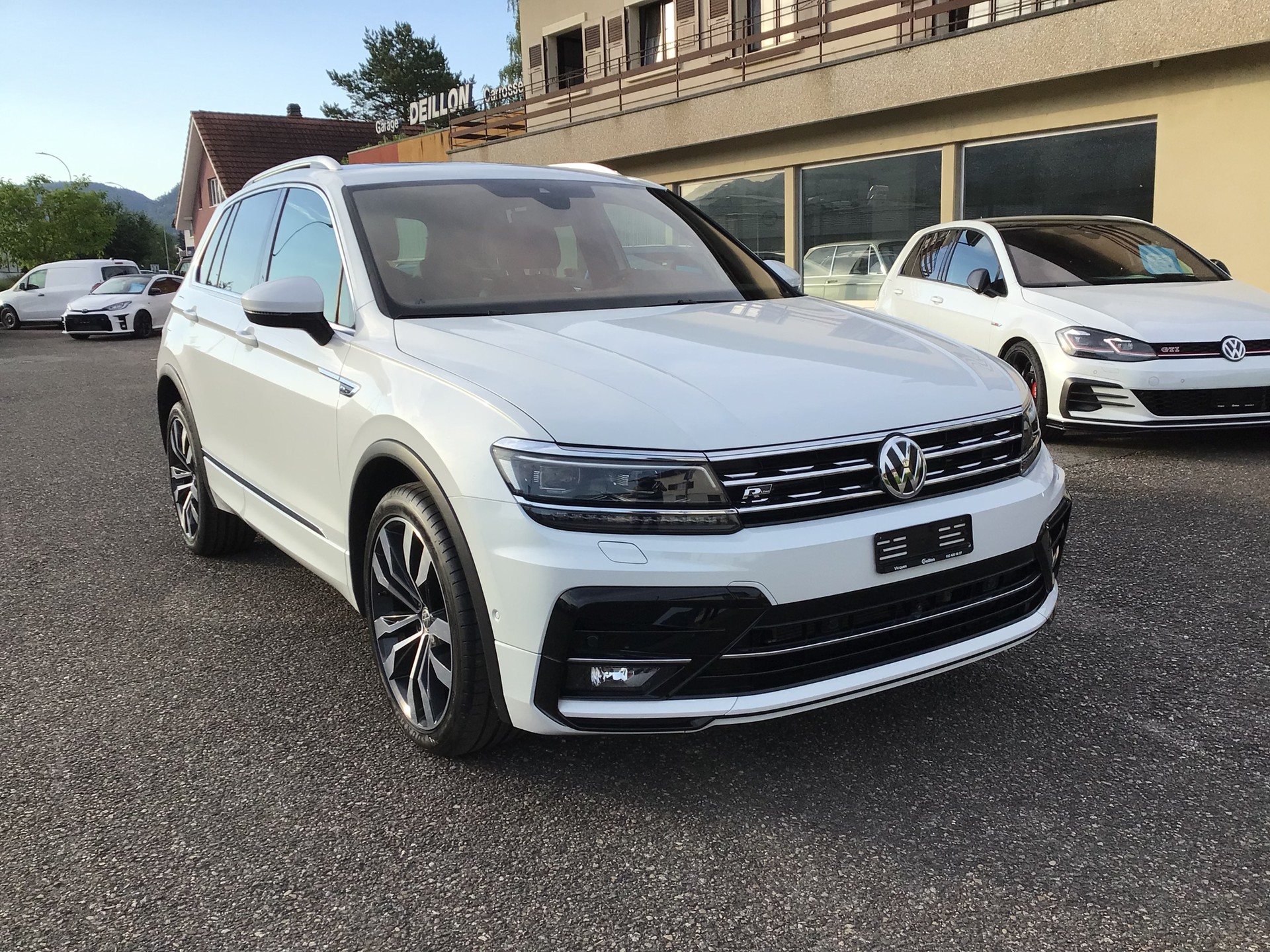 VW Tiguan 2.0TSI Highline 4Motion DSG-image-2