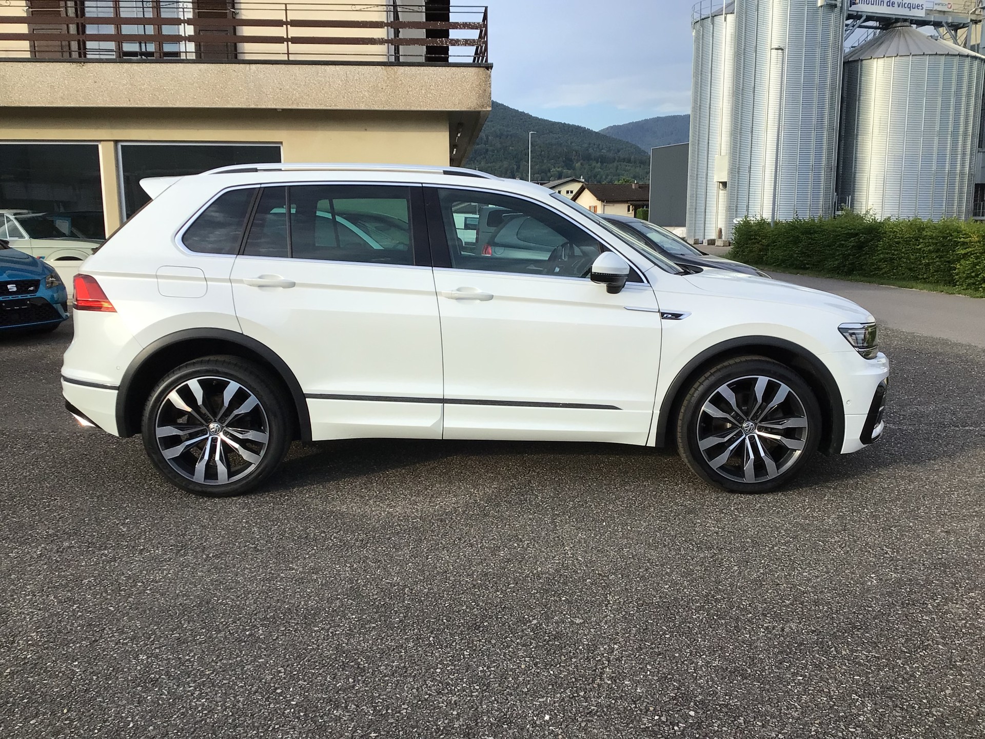 VW Tiguan 2.0TSI Highline 4Motion DSG-image-3