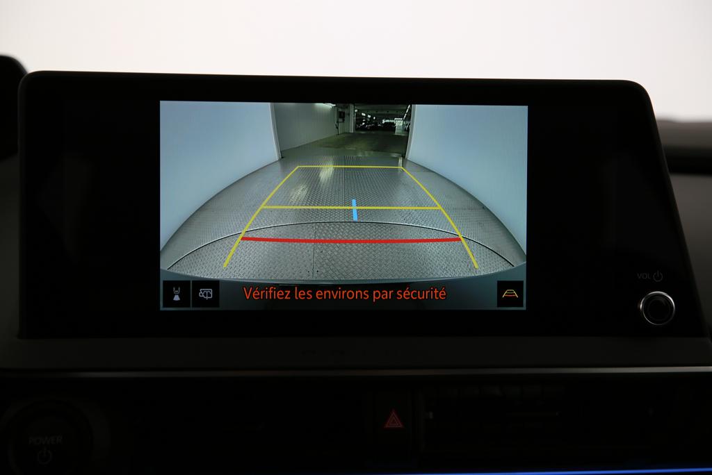 TOYOTA Prius 2.0 Plug-In-Hybrid Style-image-7