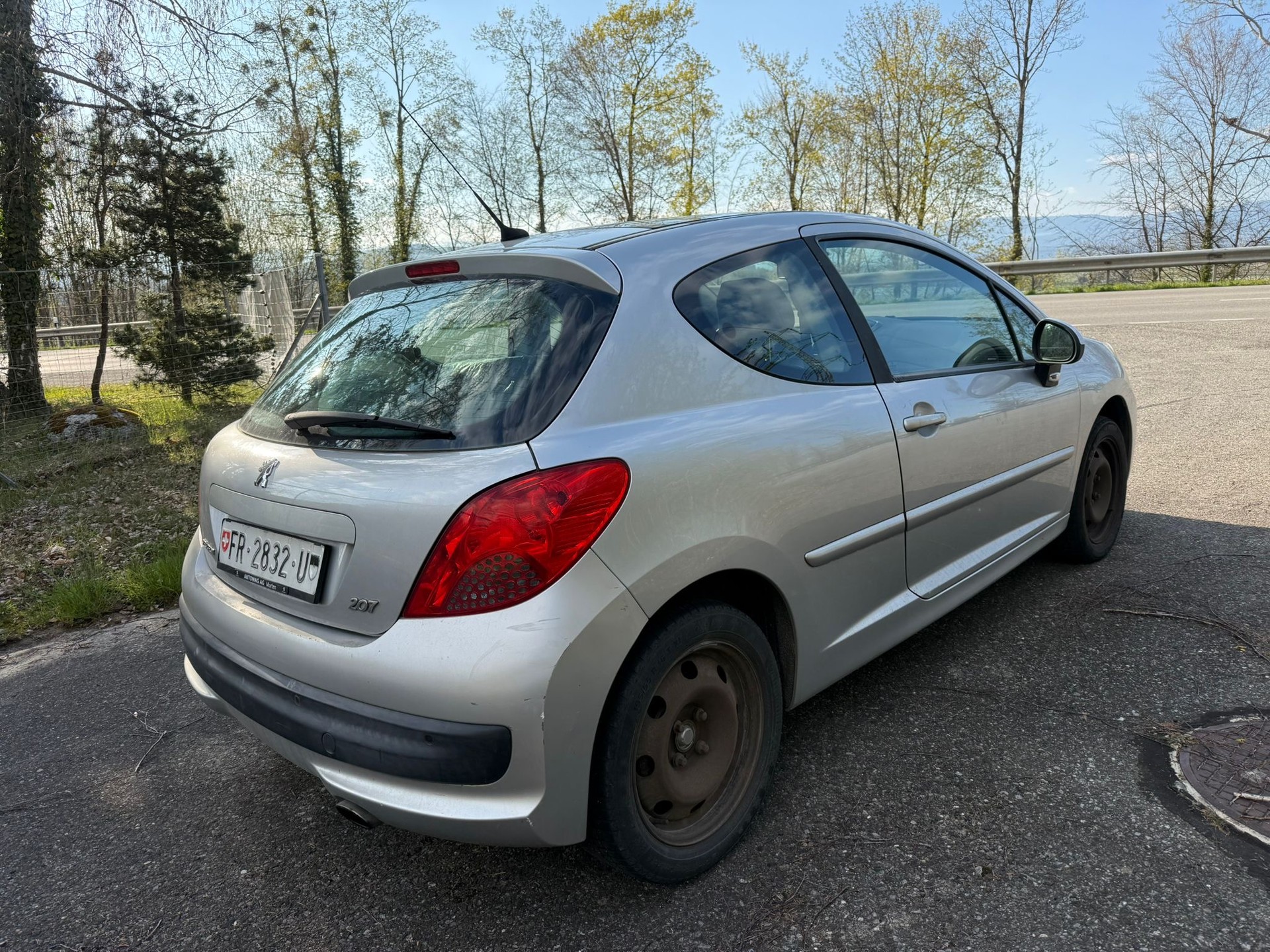 PEUGEOT 207 1.6 16V Turbo XSI-image-3