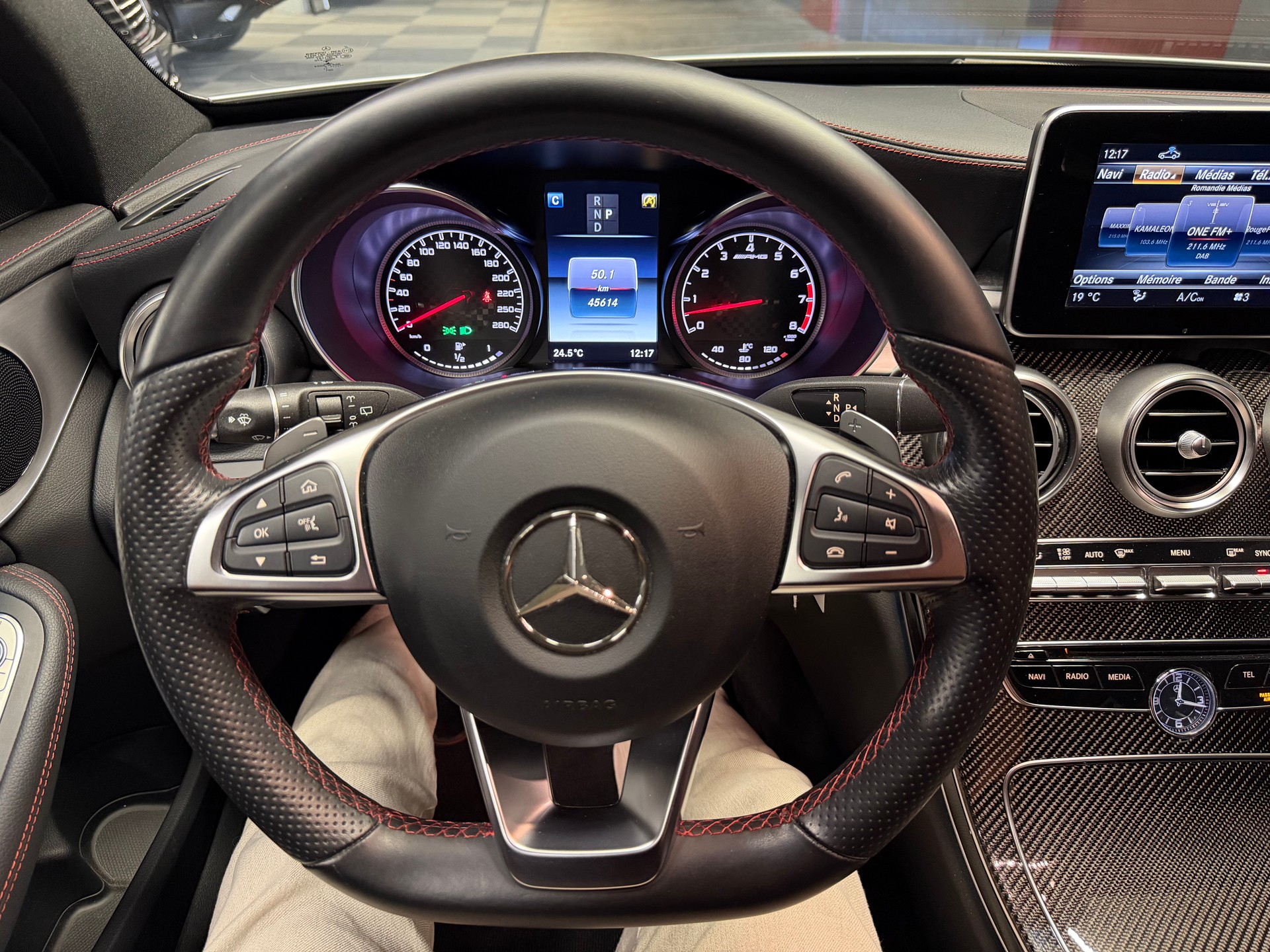 MERCEDES-BENZ C 43 AMG 4Matic 9G-Tronic-image-9