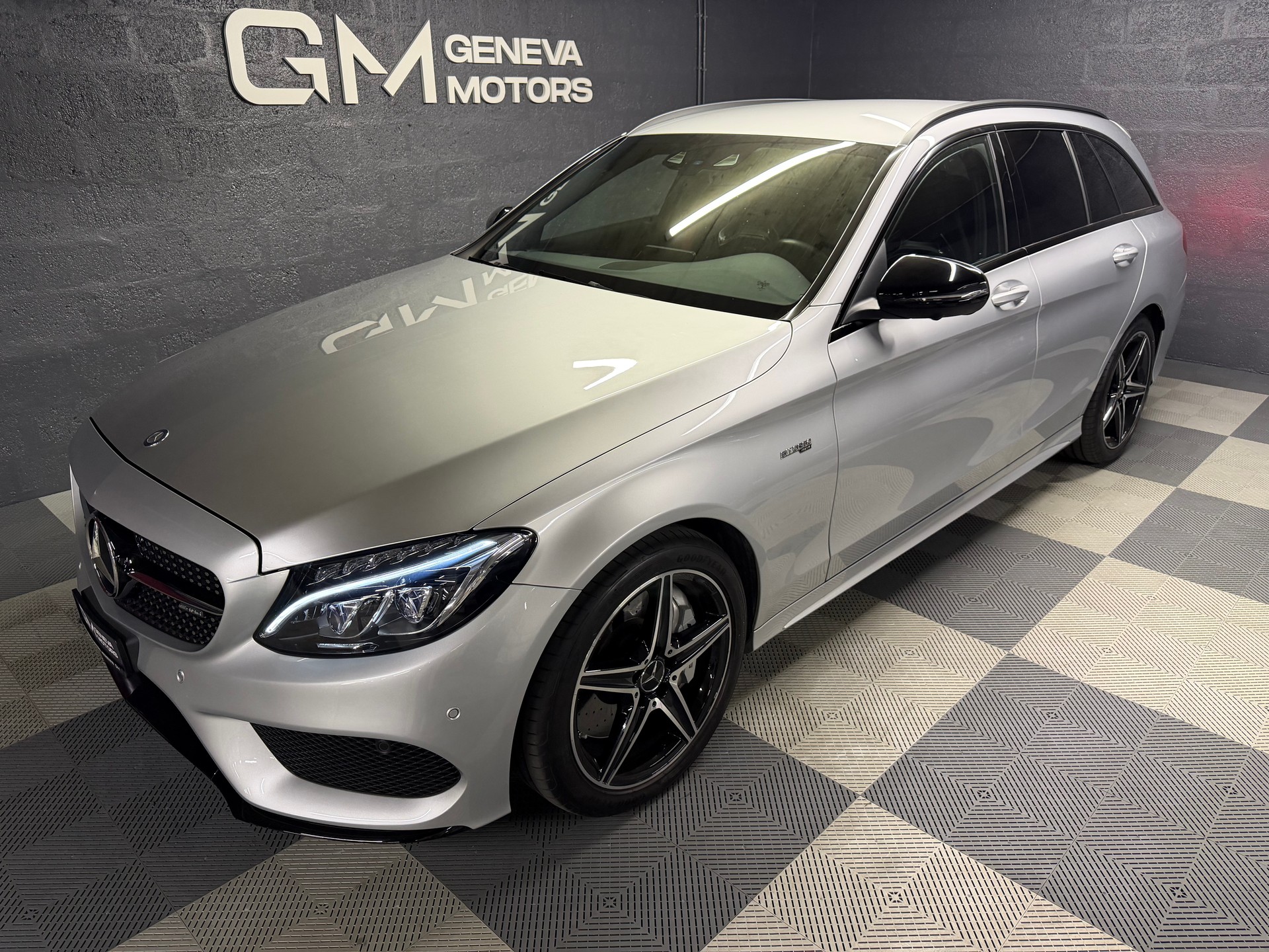 MERCEDES-BENZ C 43 AMG 4Matic 9G-Tronic-image-0