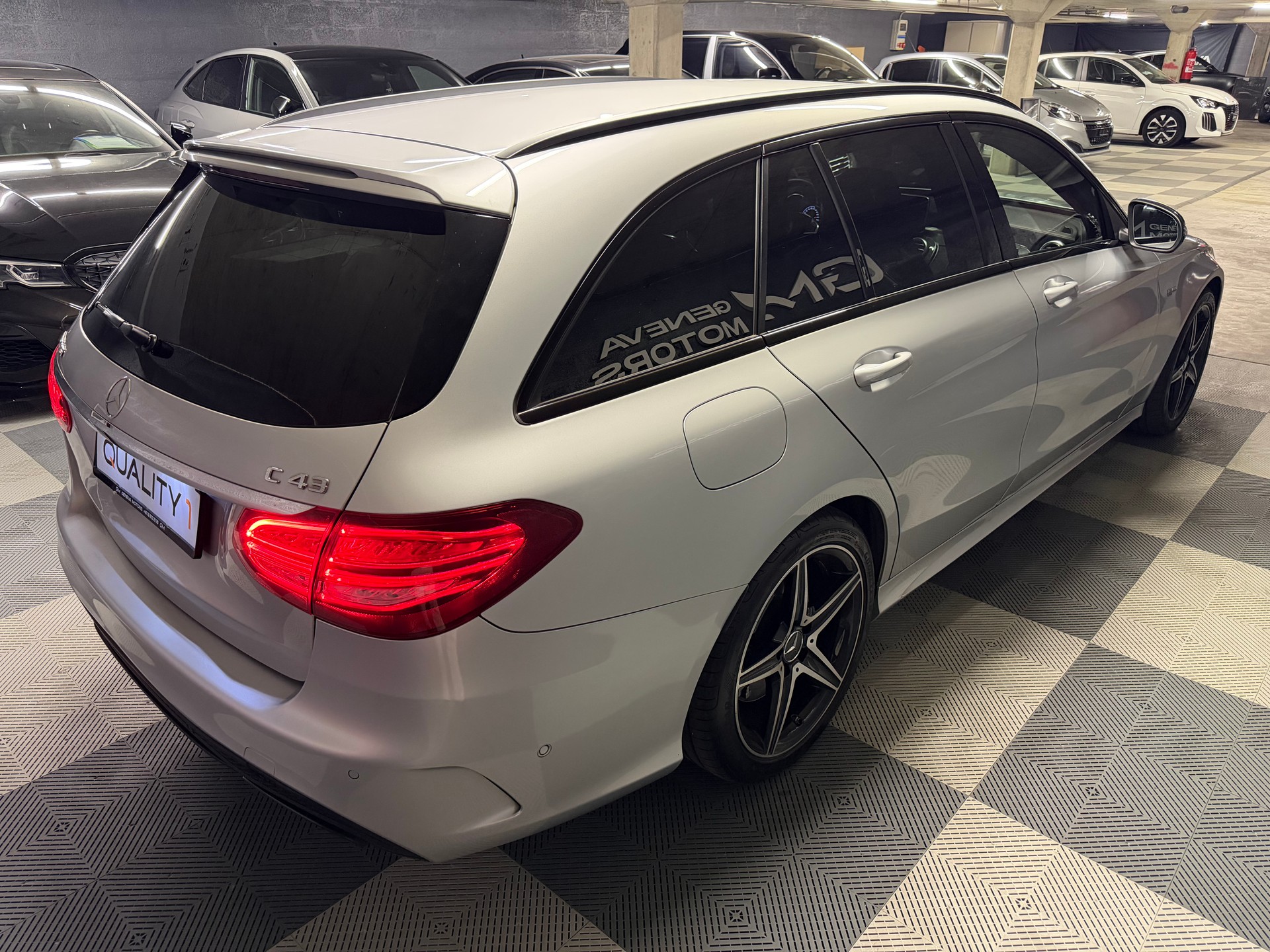 MERCEDES-BENZ C 43 AMG 4Matic 9G-Tronic-image-3