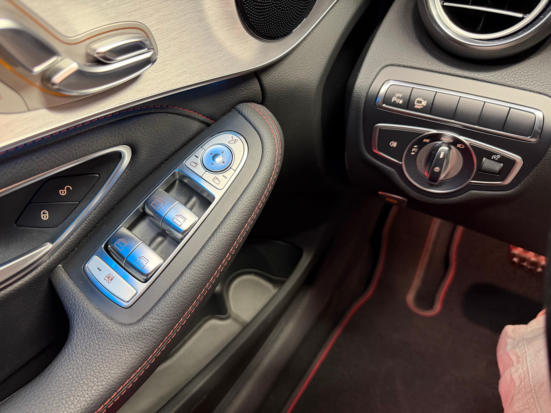 MERCEDES-BENZ C 43 AMG 4Matic 9G-Tronic-image-14