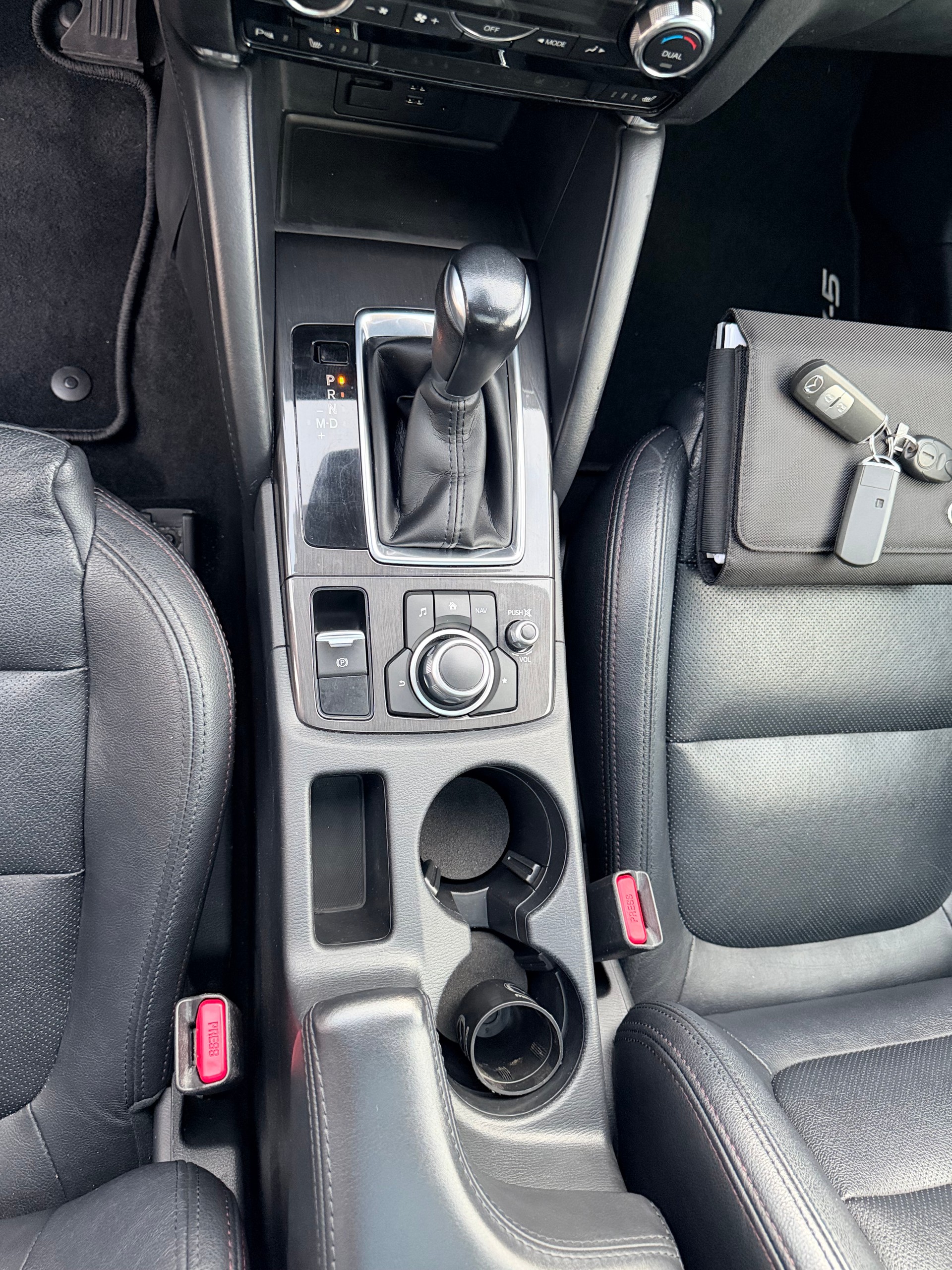 MAZDA CX-5 2.2 D HP Revolution AWD Automatic-image-19