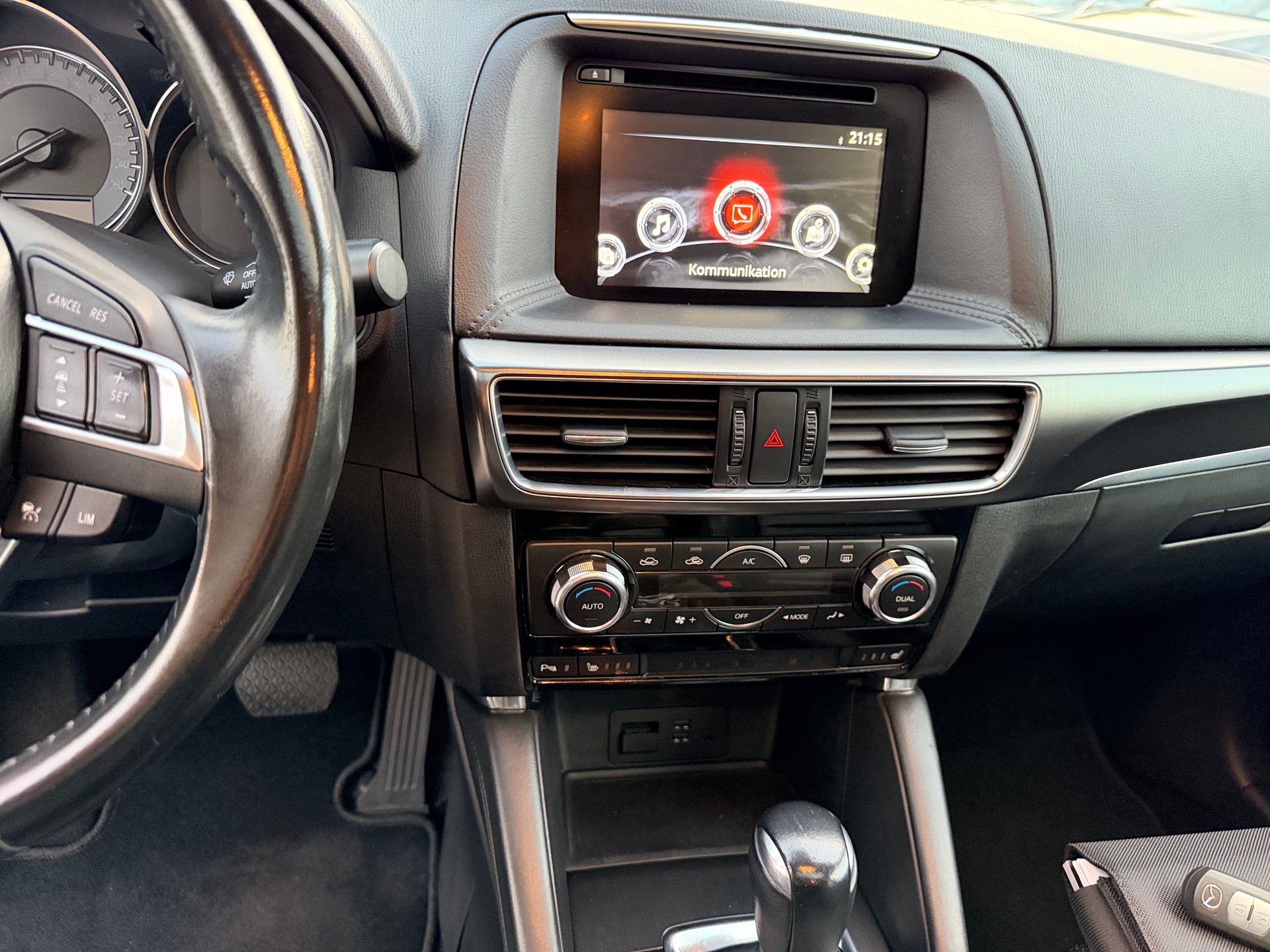 MAZDA CX-5 2.2 D HP Revolution AWD Automatic-image-21