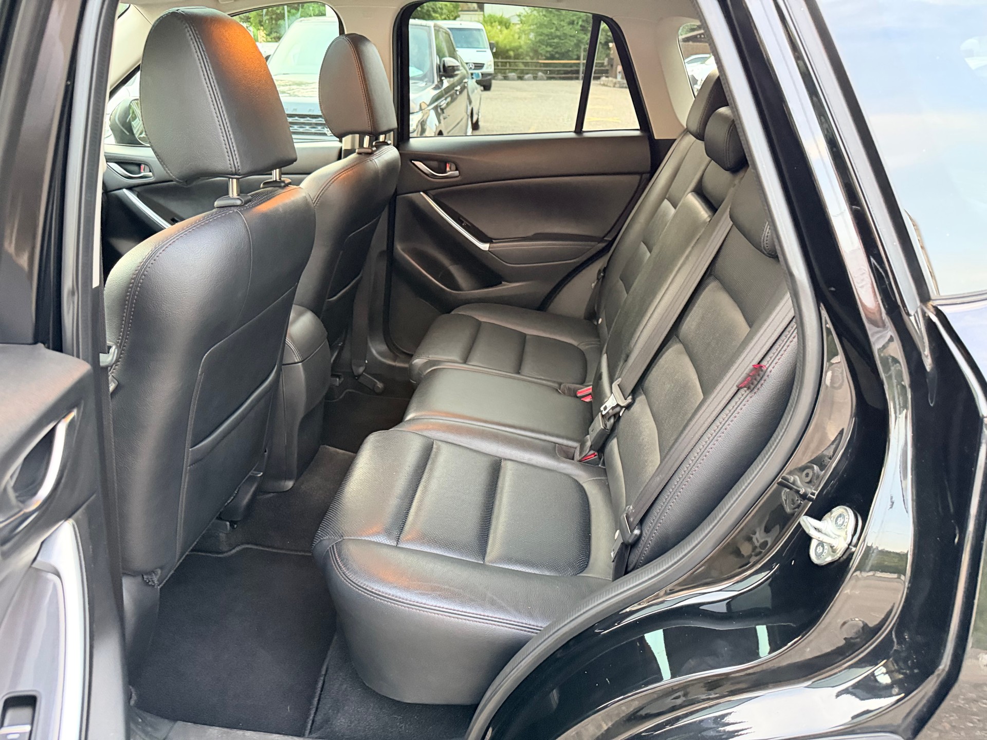 MAZDA CX-5 2.2 D HP Revolution AWD Automatic-image-27