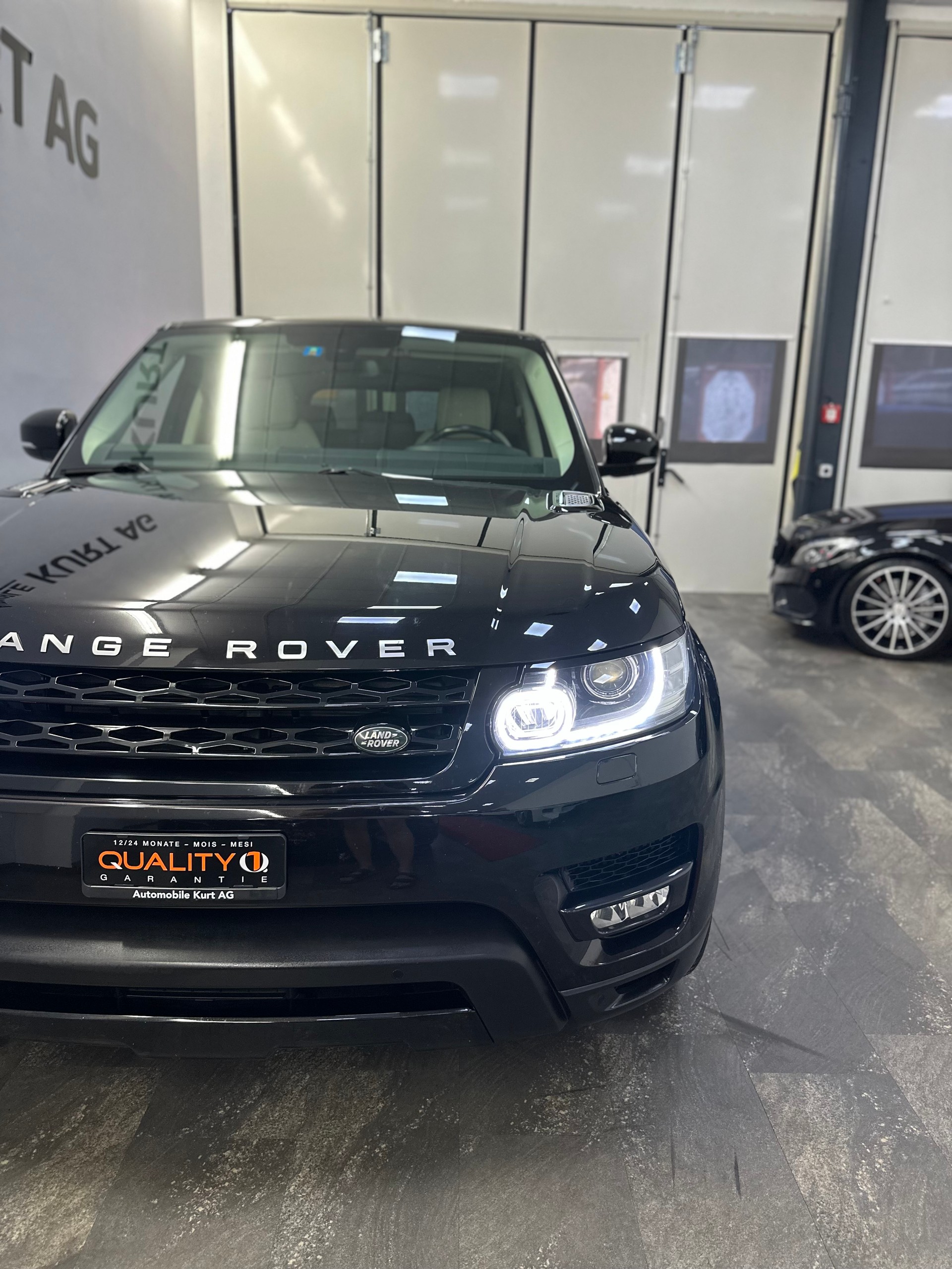 LAND ROVER Range Rover Sport 3.0 SDV6 SE Automatic-image-5