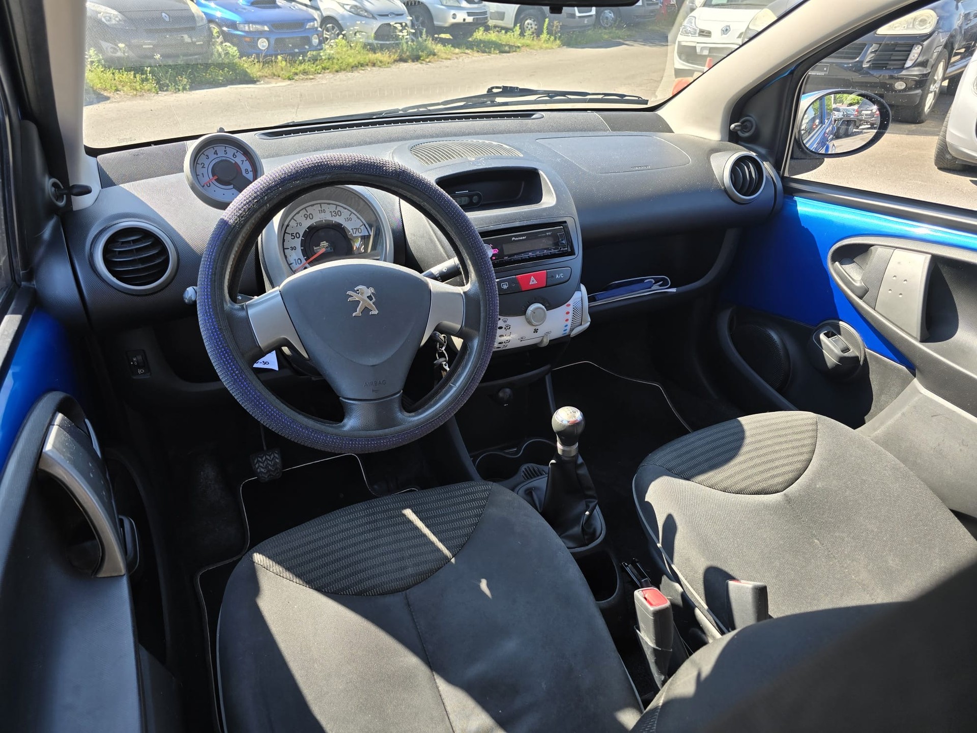 PEUGEOT 107 1.0 Active-image-13