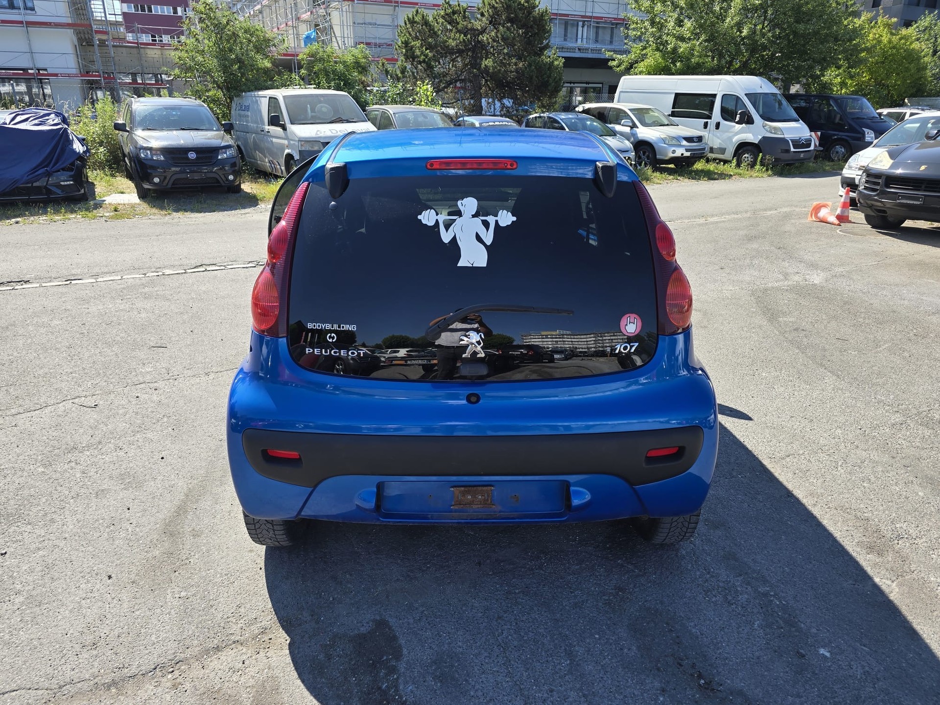 PEUGEOT 107 1.0 Active-image-3