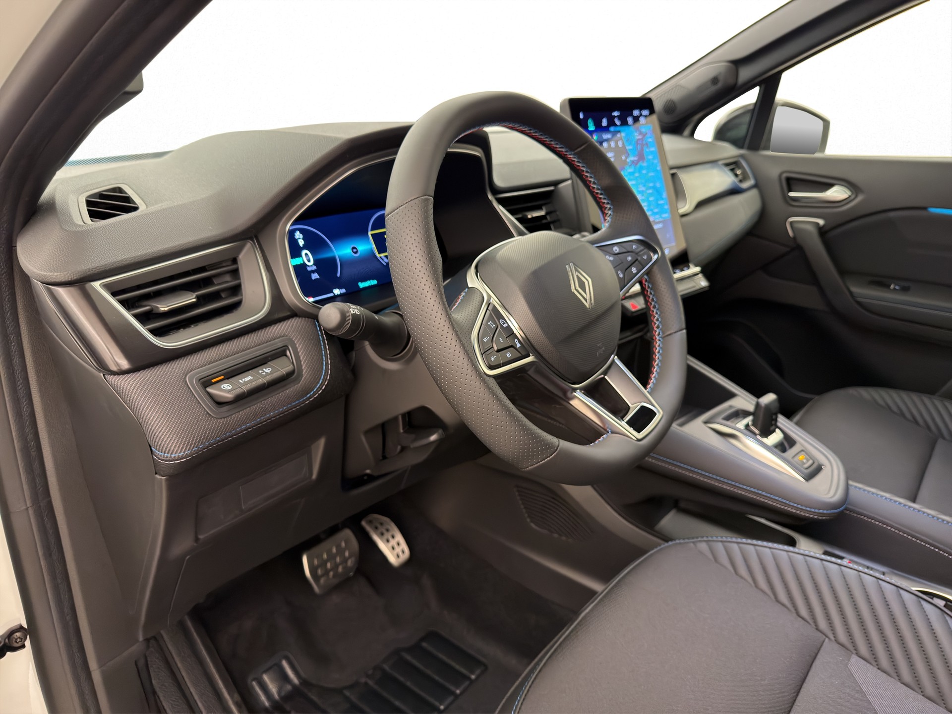 RENAULT Captur 1.8 E-Tech esprit Alpine-image-14