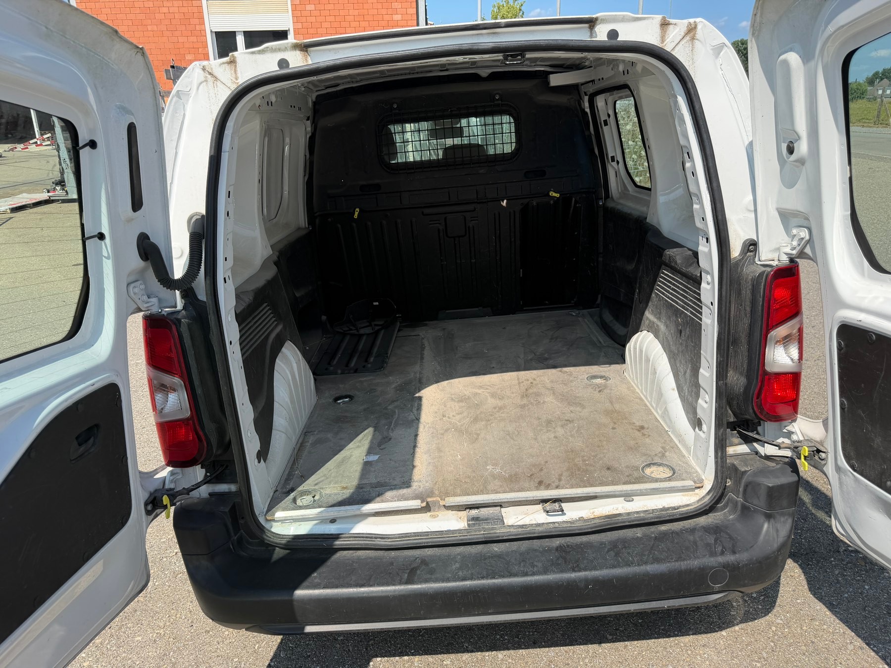 OPEL Combo 1.2 Cargo Basic start/stop-image-12