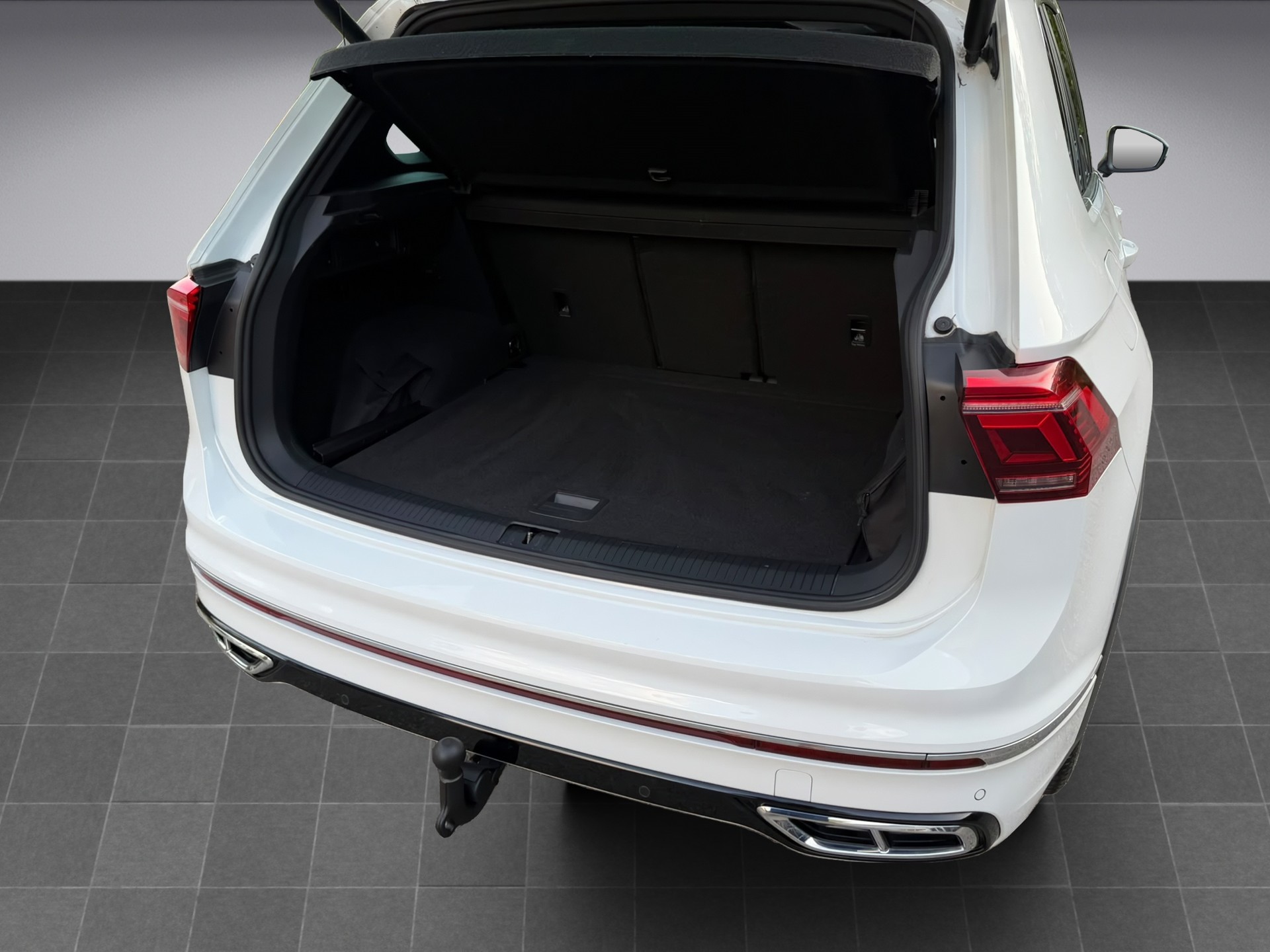 VW Tiguan 2.0 TDI SCR R-Line 4Motion DSG * Facelift * 200PS * R Line * Highline *-image-17