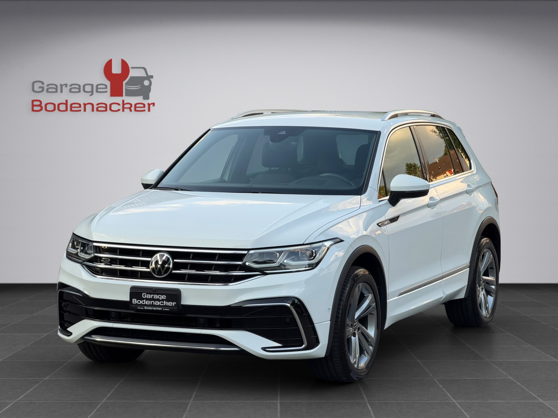 VW Tiguan 2.0 TDI SCR R-Line 4Motion DSG * Facelift * 200PS * R Line * Highline *-image-1