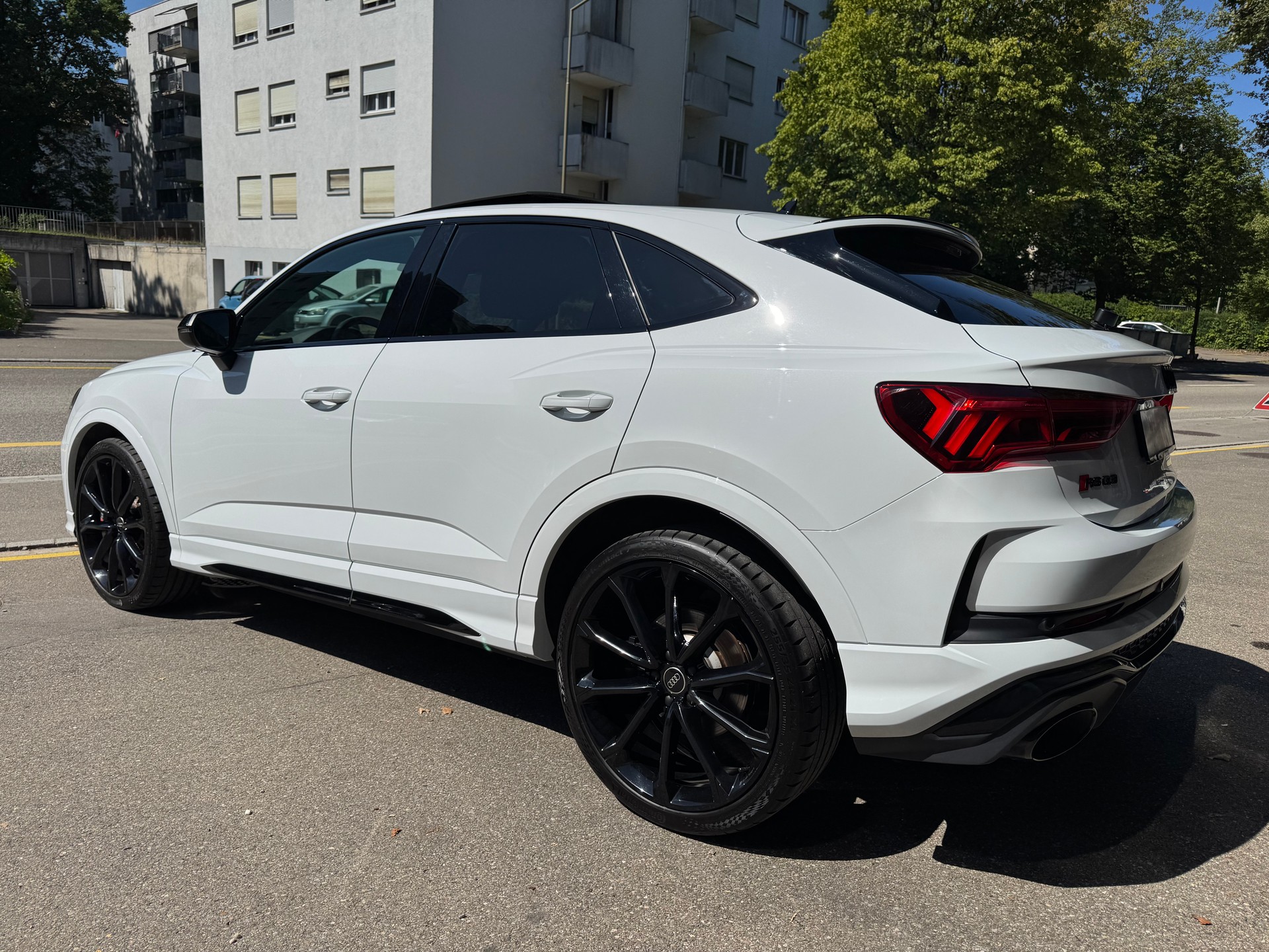AUDI RS Q3 Sportback Quattro S-tronic-image-5