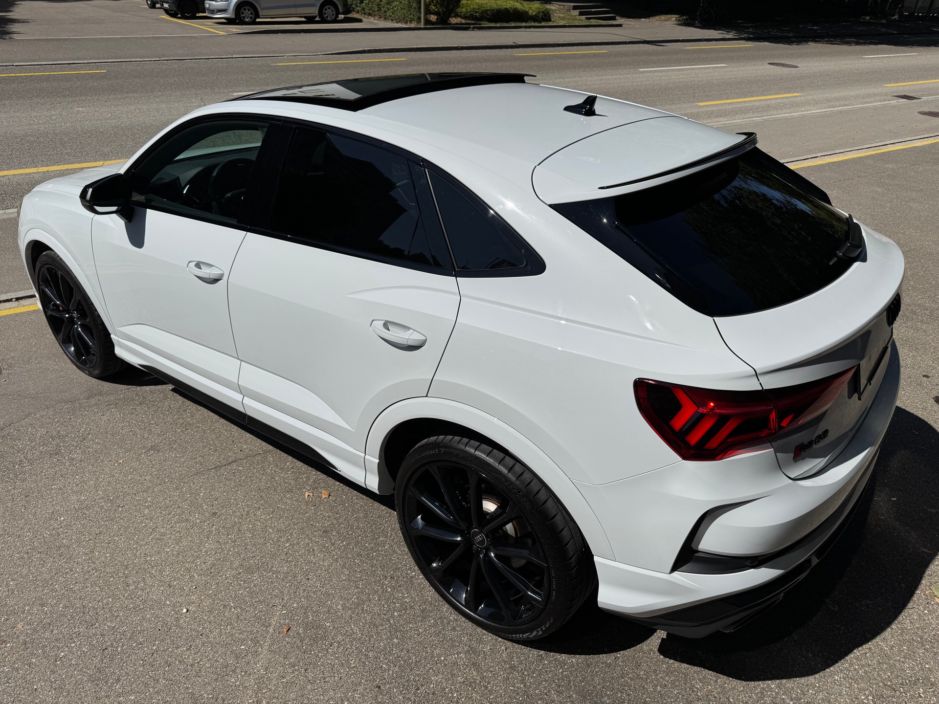 AUDI RS Q3 Sportback Quattro S-tronic-image-7
