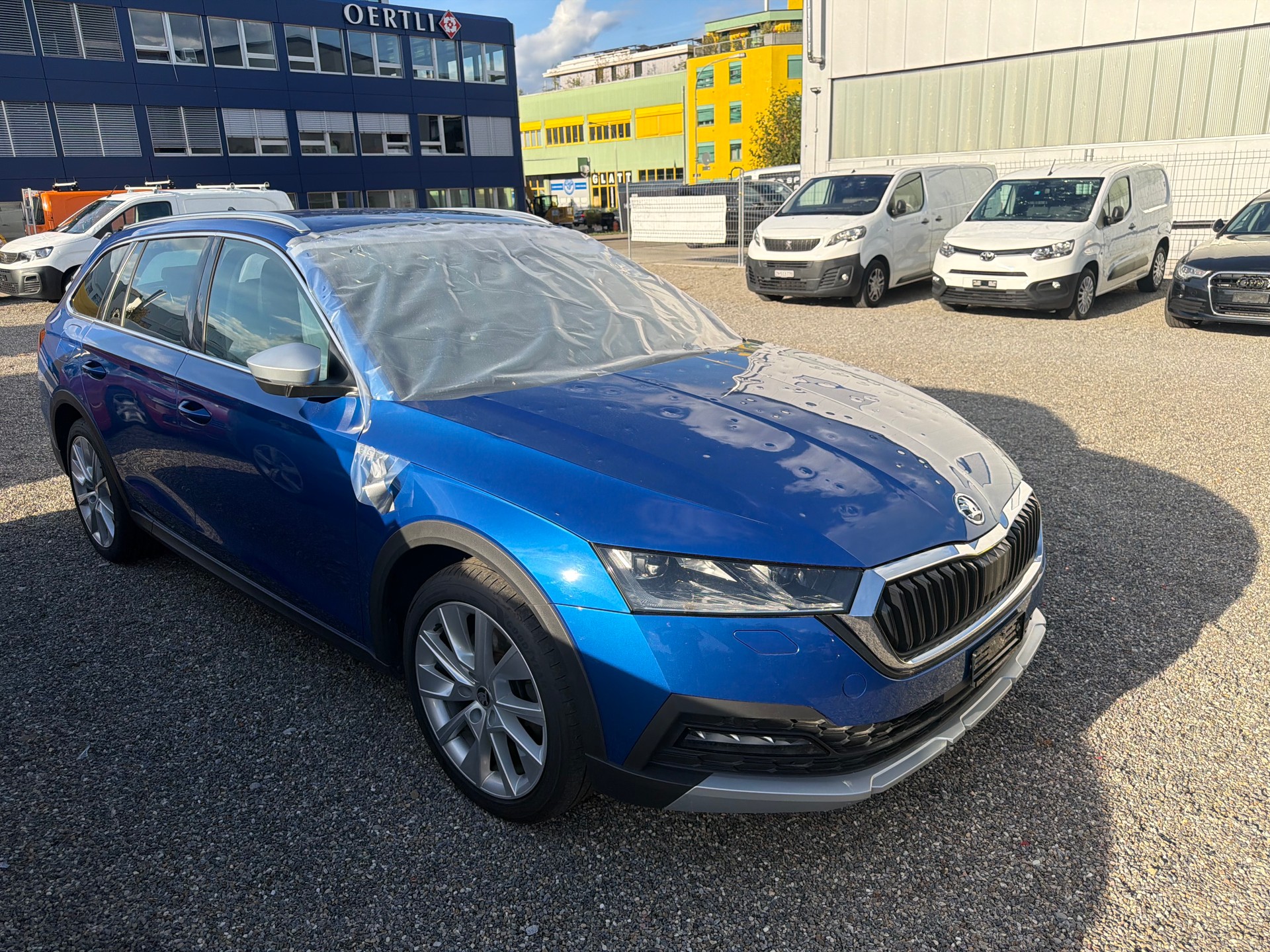 SKODA Octavia Combi 2.0 TDI DSG Scout 4x4-image-10
