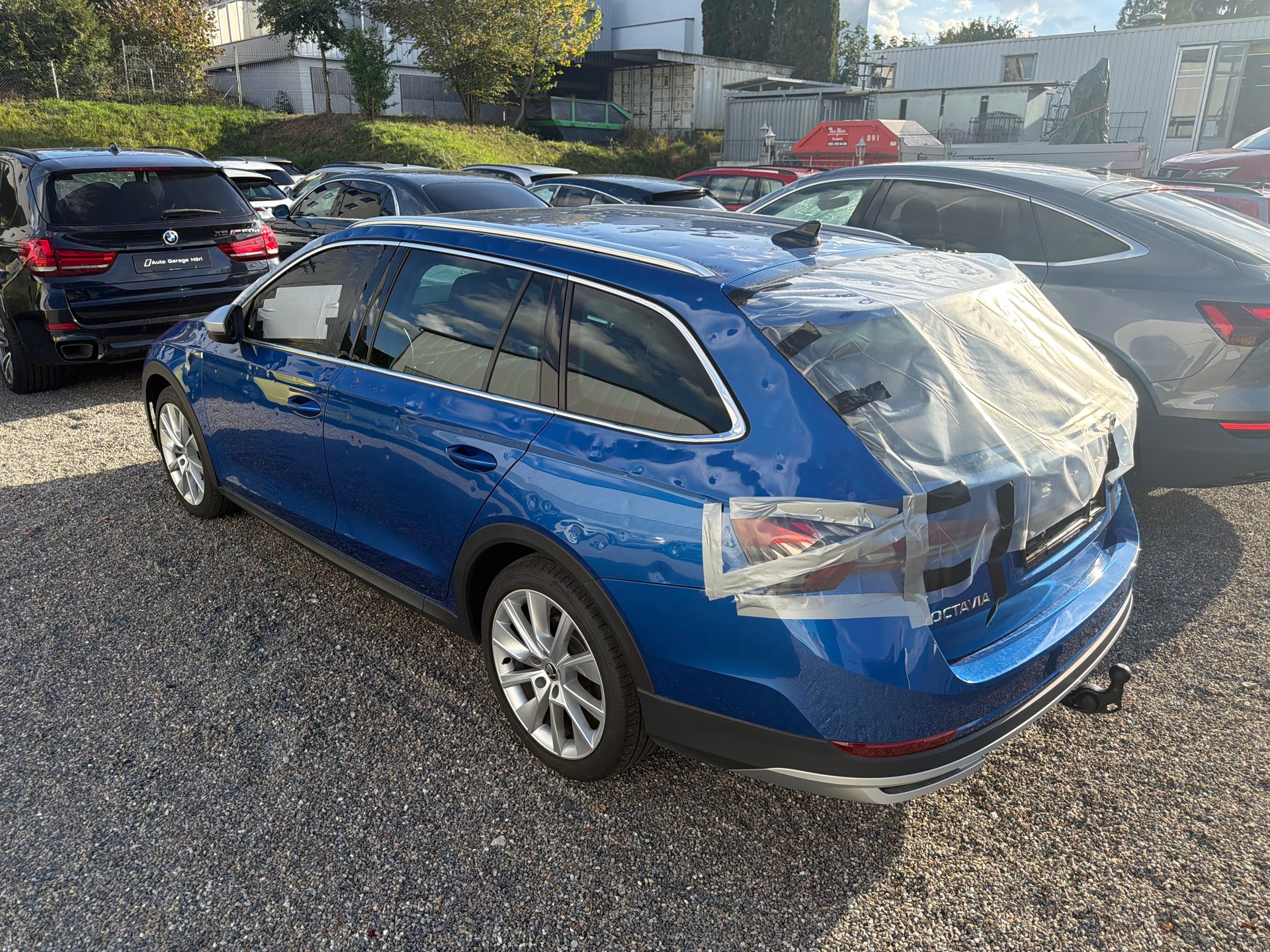 SKODA Octavia Combi 2.0 TDI DSG Scout 4x4-image-2