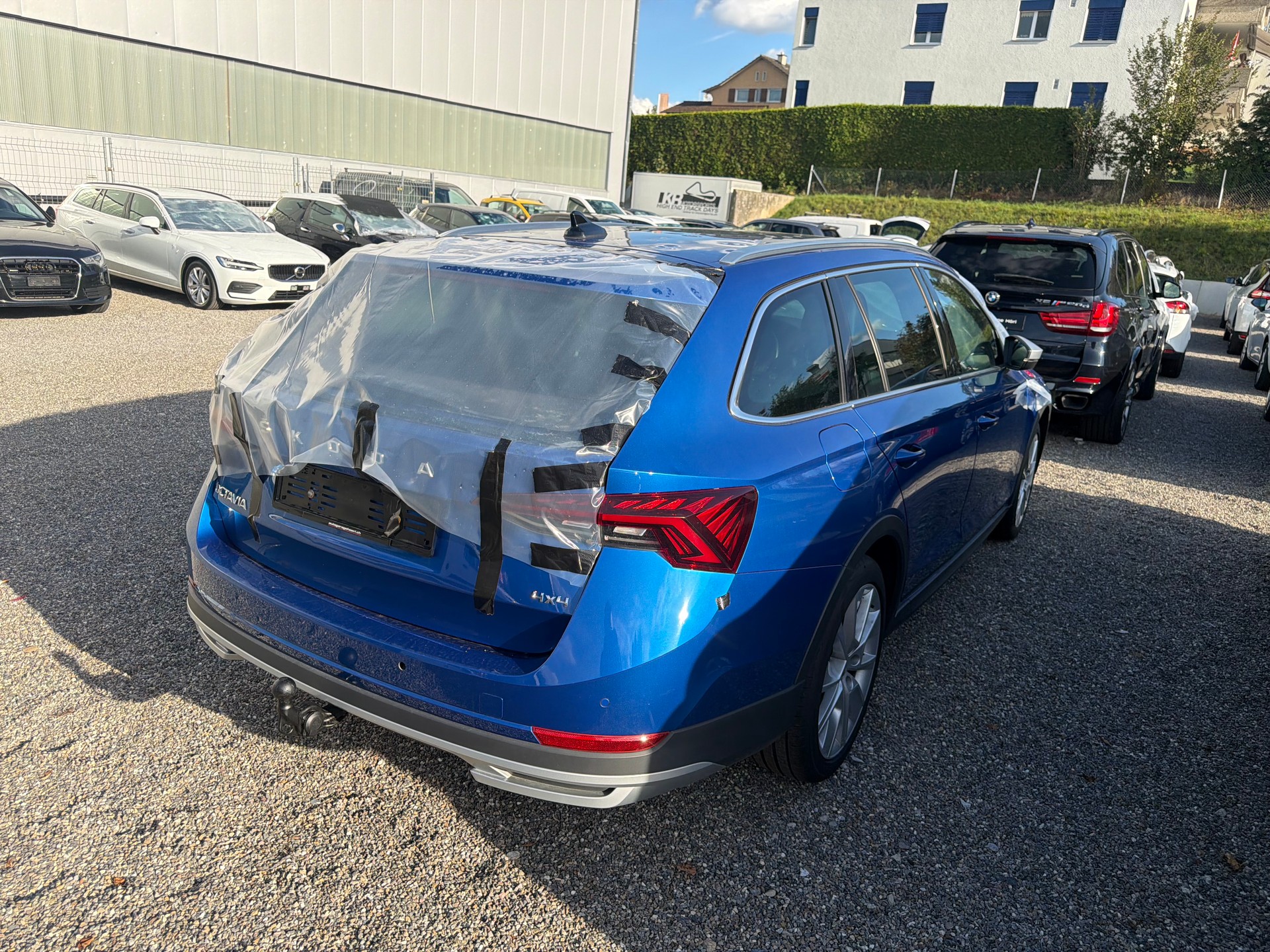 SKODA Octavia Combi 2.0 TDI DSG Scout 4x4-image-3