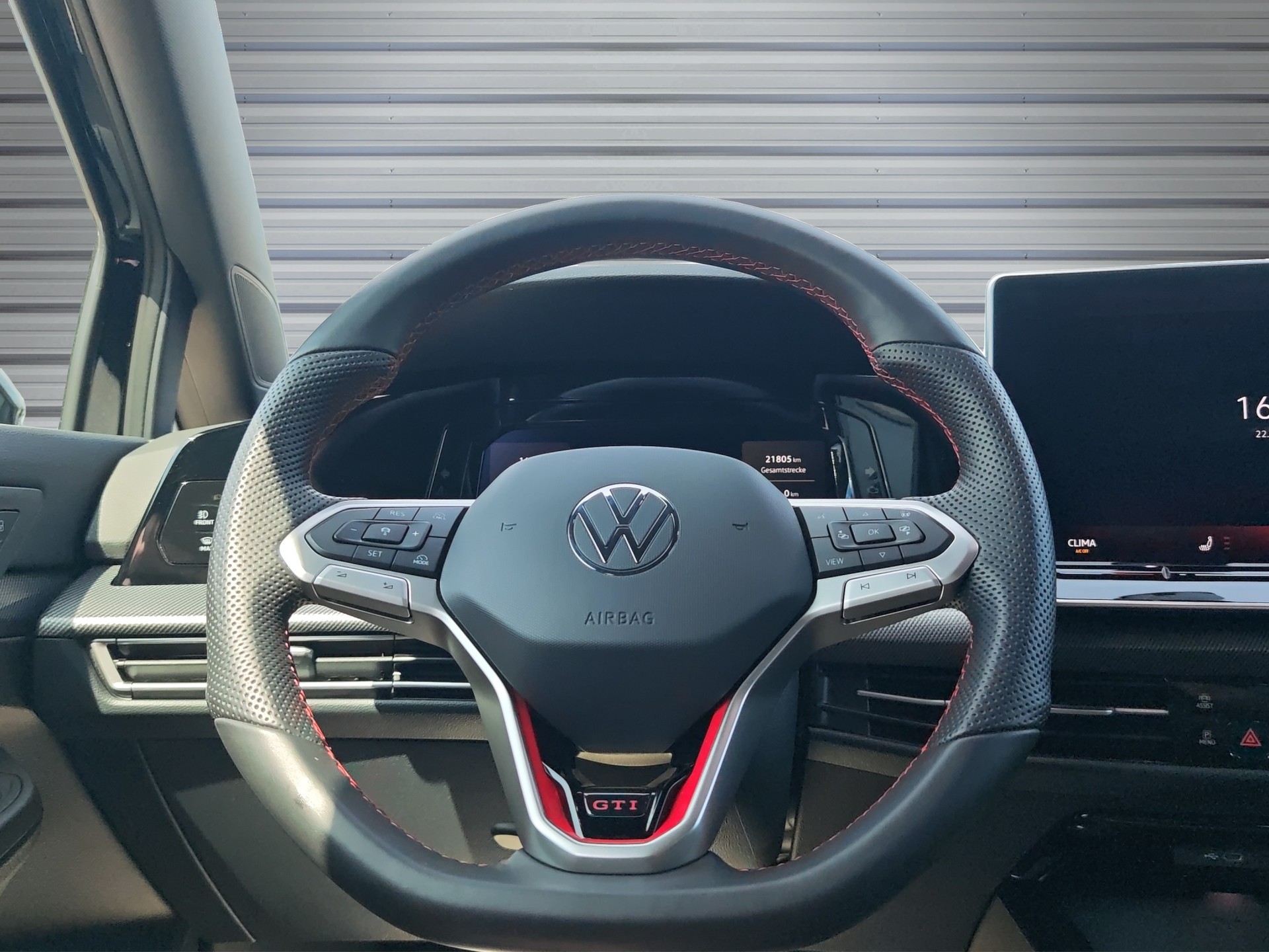 VW Golf 2.0 TSI GTI DSG-image-9