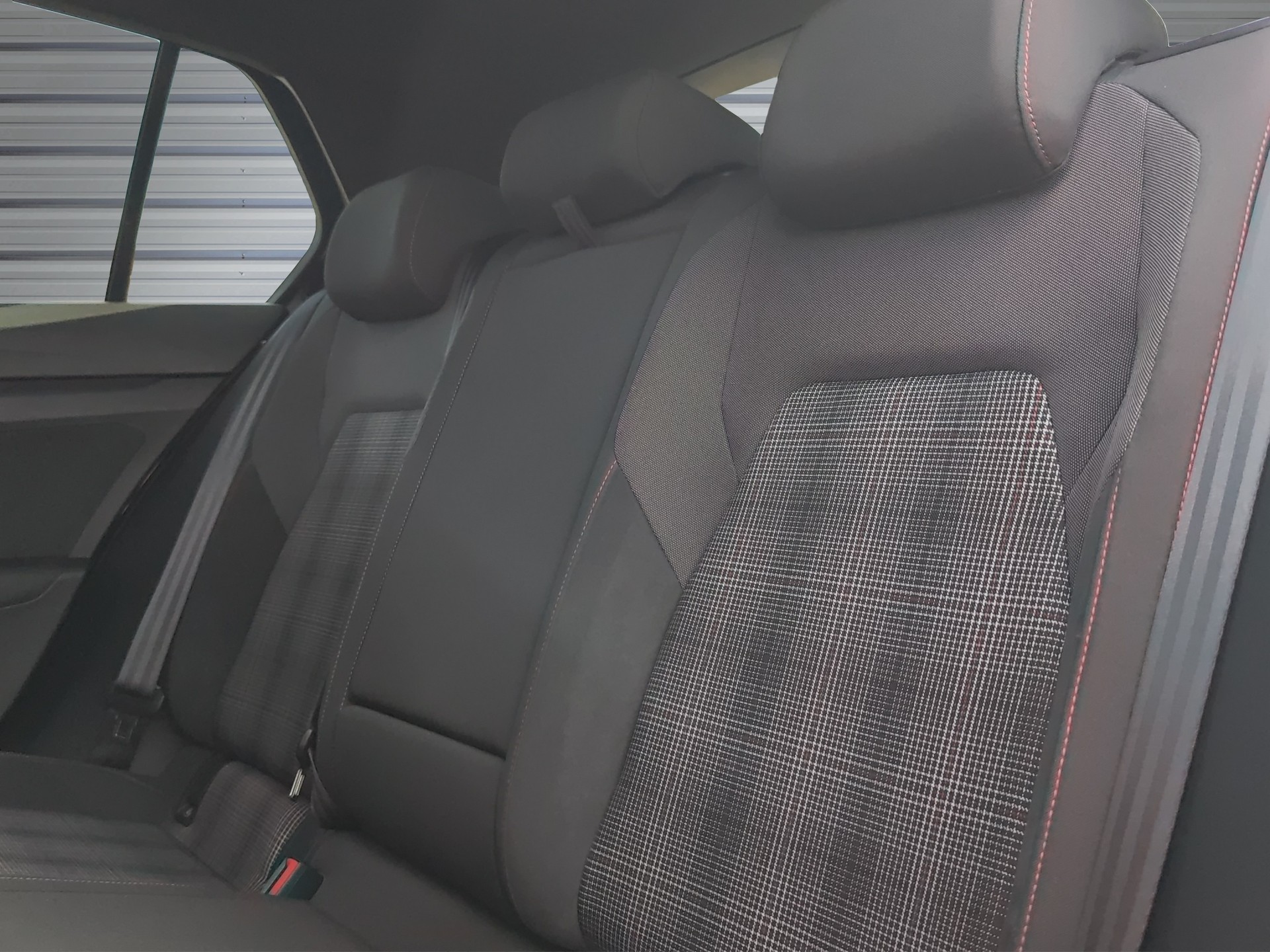VW Golf 2.0 TSI GTI DSG-image-10