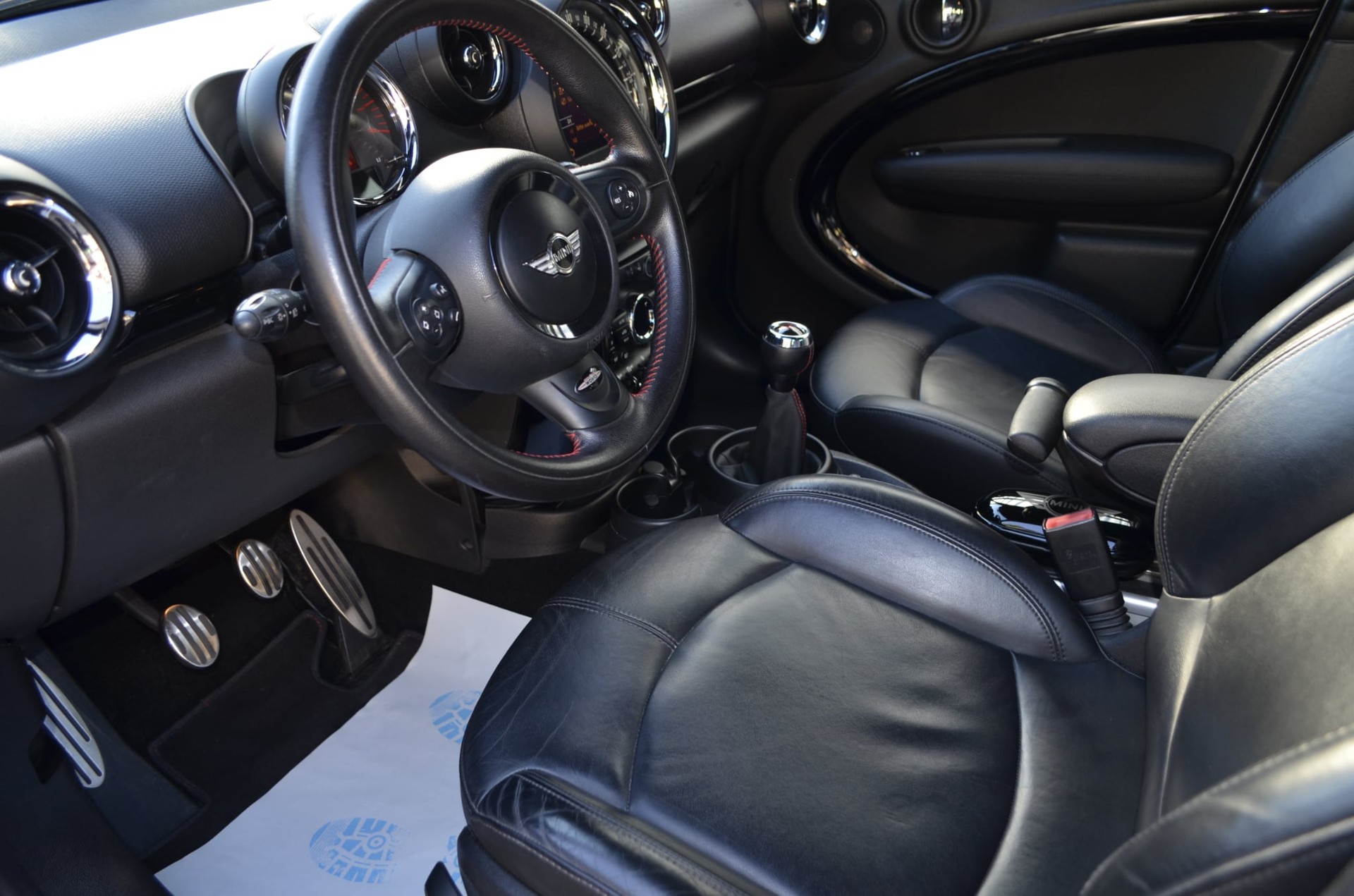 MINI Countryman John Cooper Works ALL4-image-7