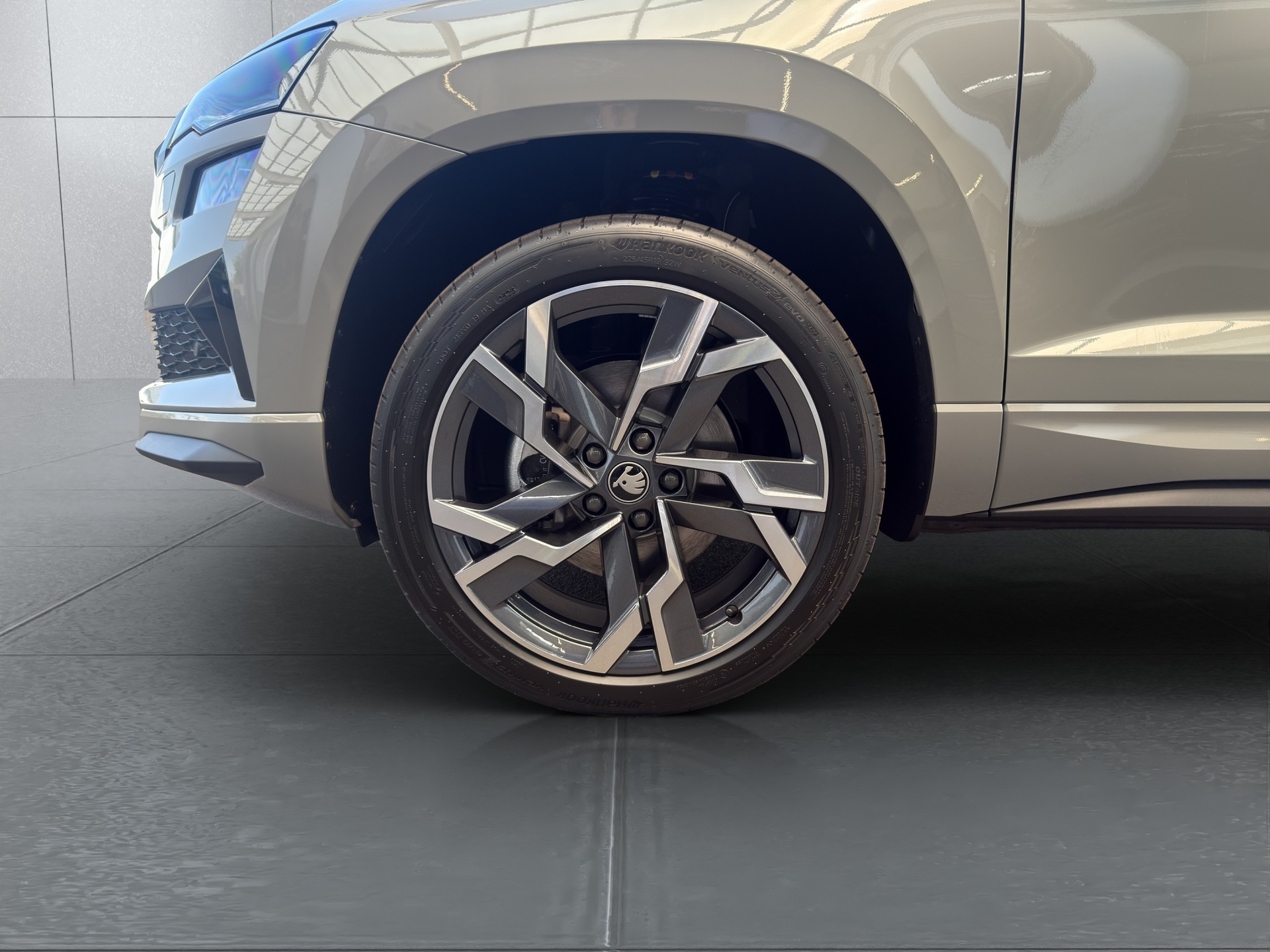 SKODA Karoq 2.0 TSI SportLine 4x4 DSG-image-6