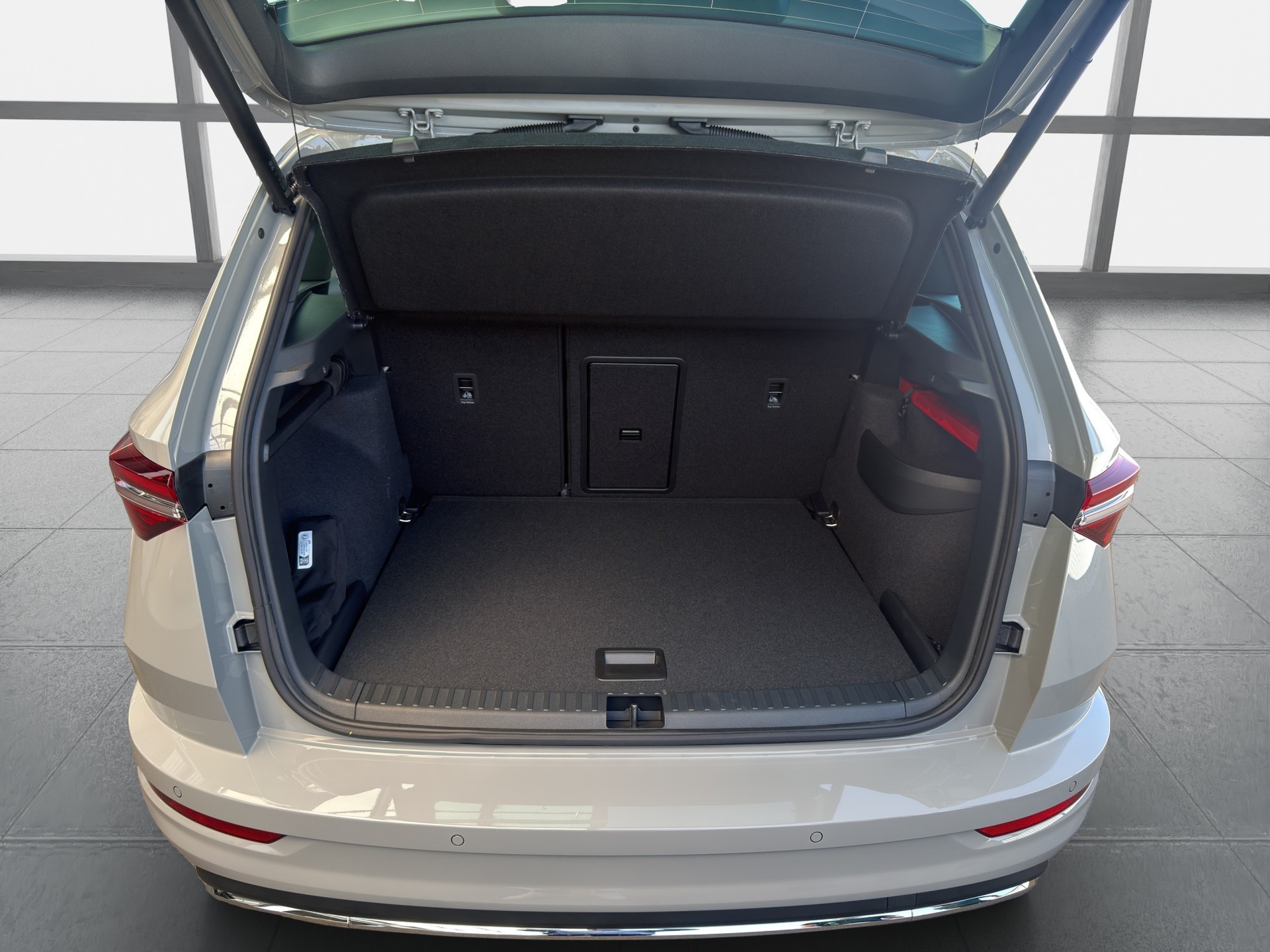 SKODA Karoq 2.0 TSI SportLine 4x4 DSG-image-12