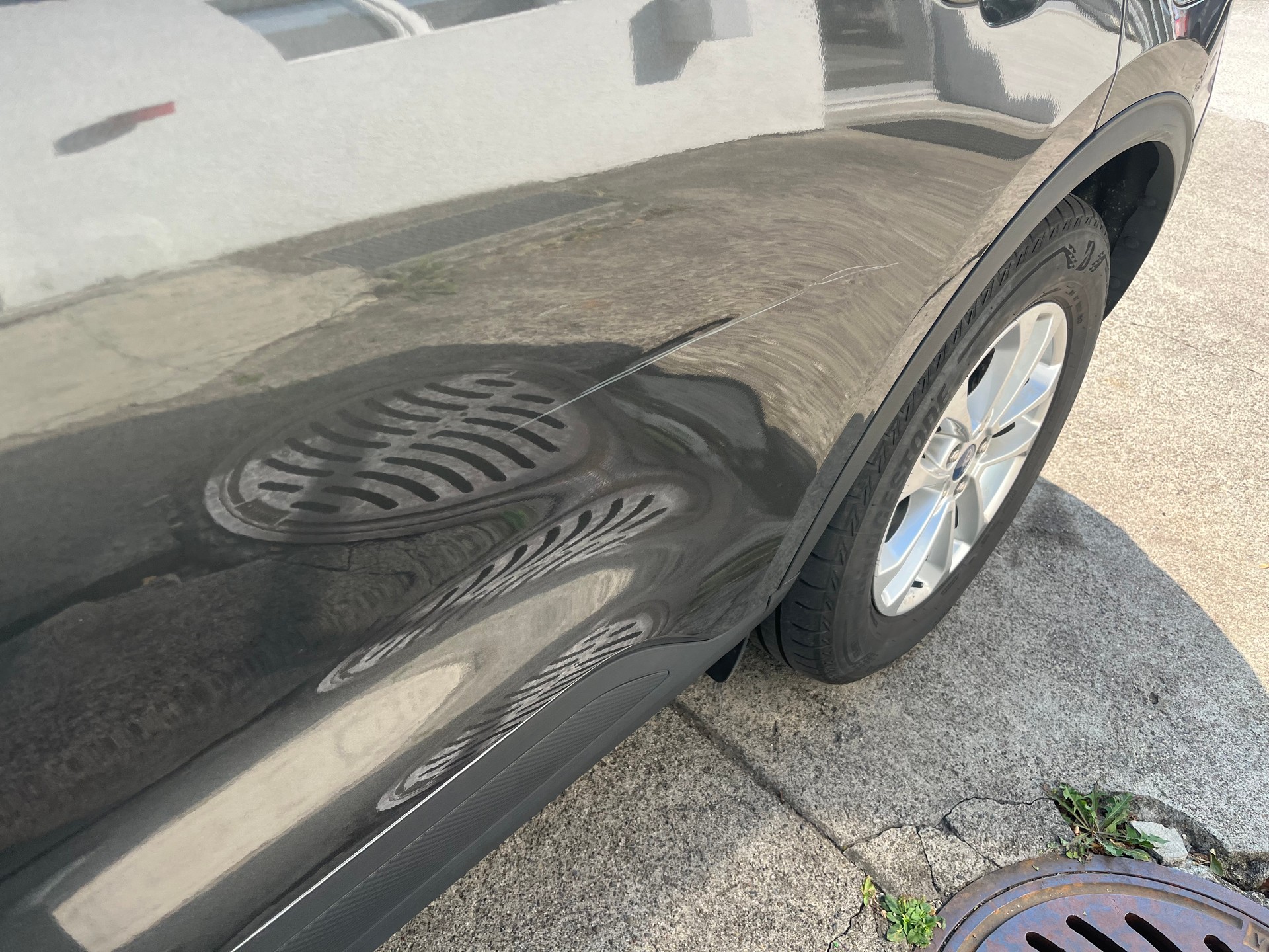 FORD Kuga 2.5 PHEV Cool & Connect 2WD-image-4