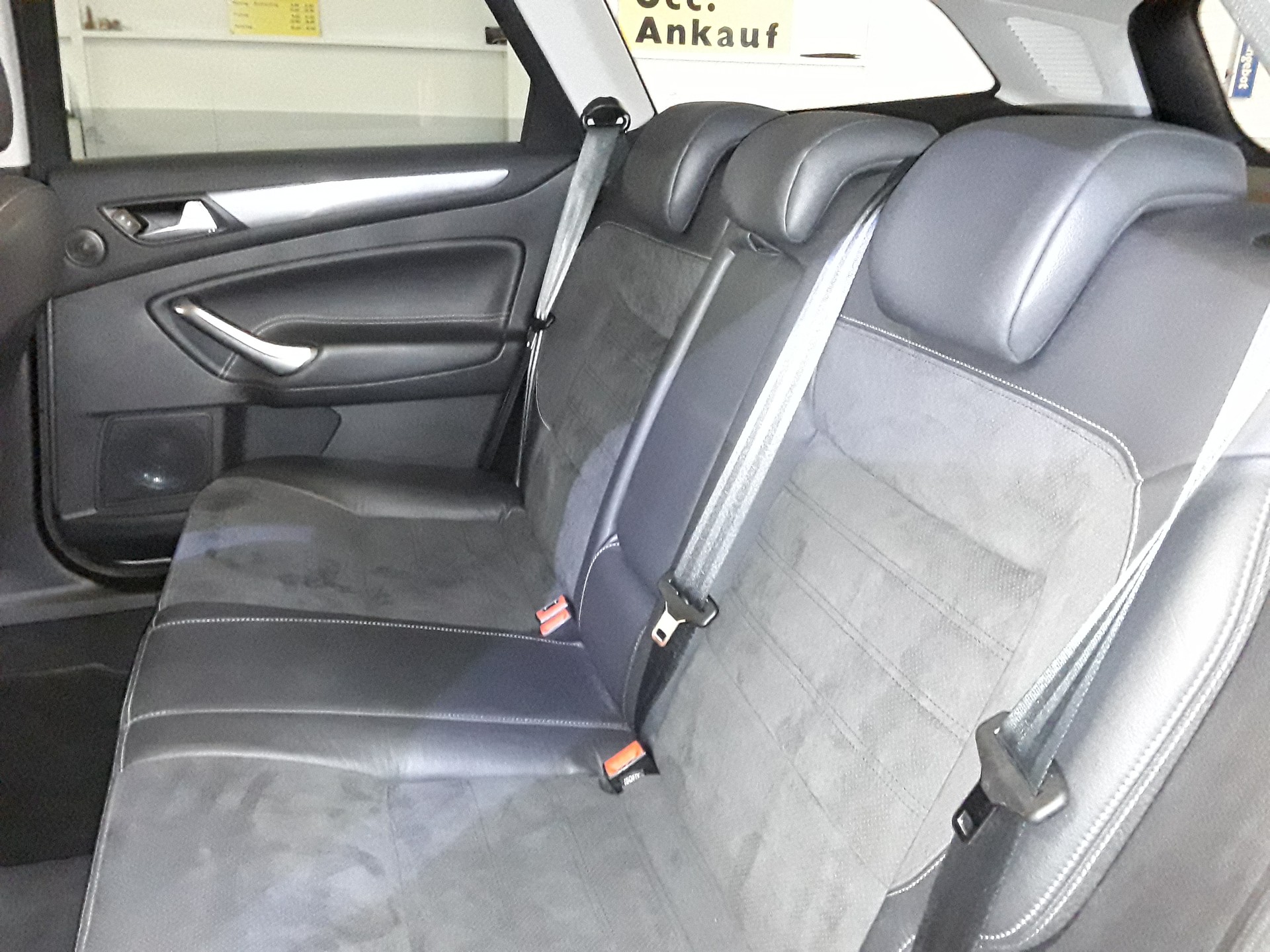 FORD Mondeo 2.0 EcoBoost SCTi TitaniumS PowerShift-image-6