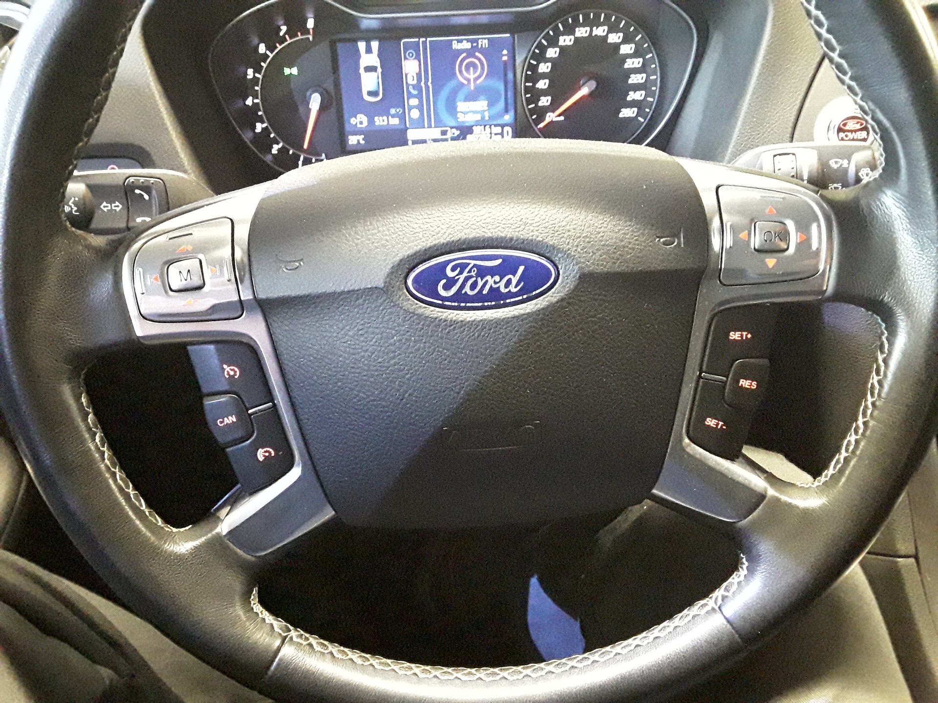FORD Mondeo 2.0 EcoBoost SCTi TitaniumS PowerShift-image-11