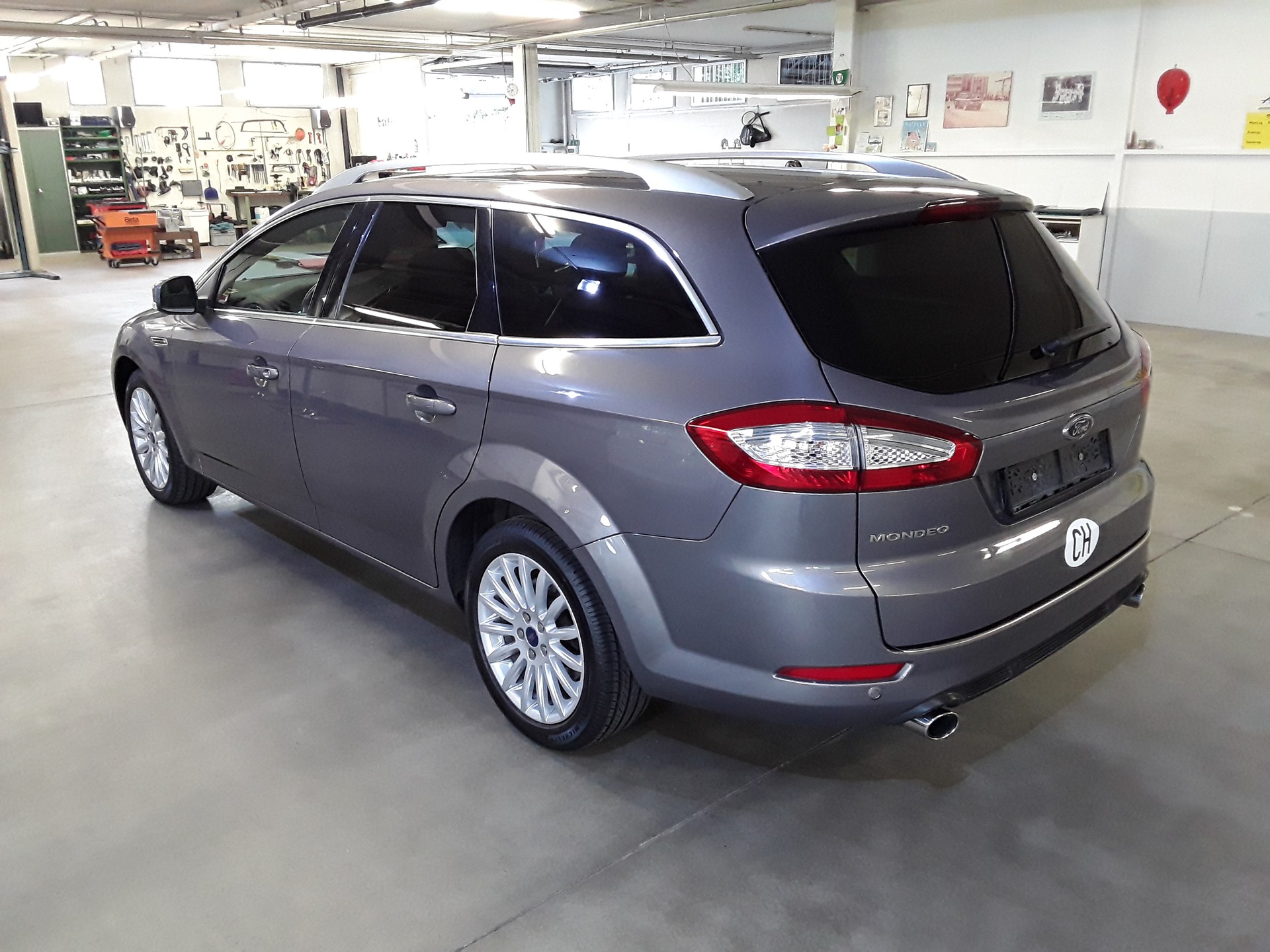 FORD Mondeo 2.0 EcoBoost SCTi TitaniumS PowerShift-image-1