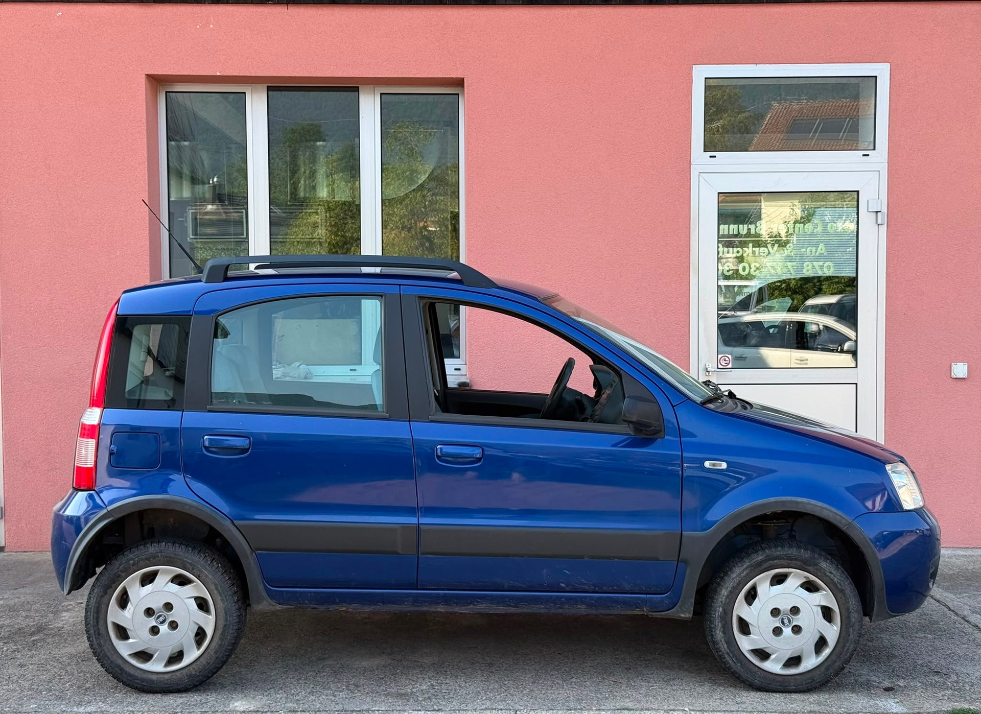 FIAT Panda 1.3 16V JTD Cross 4x4-image-2