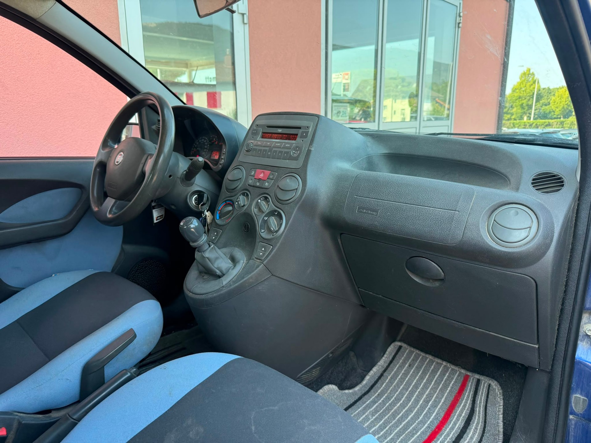 FIAT Panda 1.3 16V JTD Cross 4x4-image-7