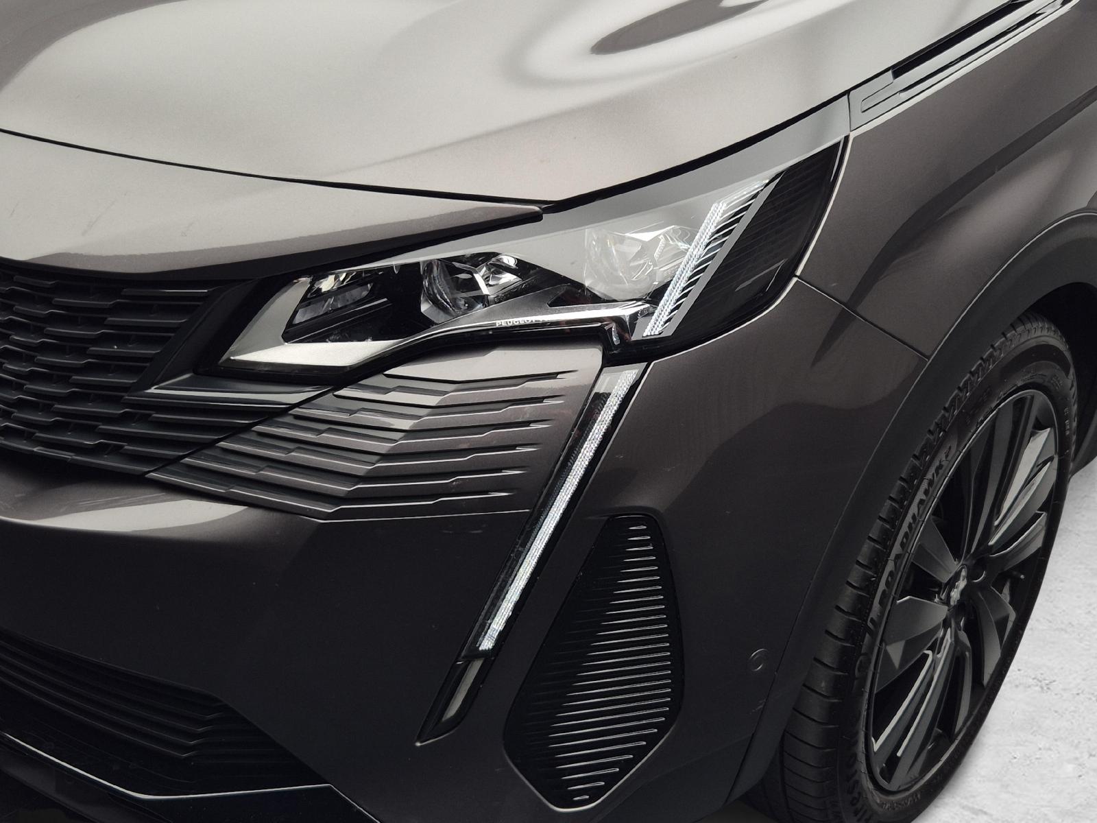 PEUGEOT 3008 1.6 Plug-in Hybrid4 GT Pack-image-19