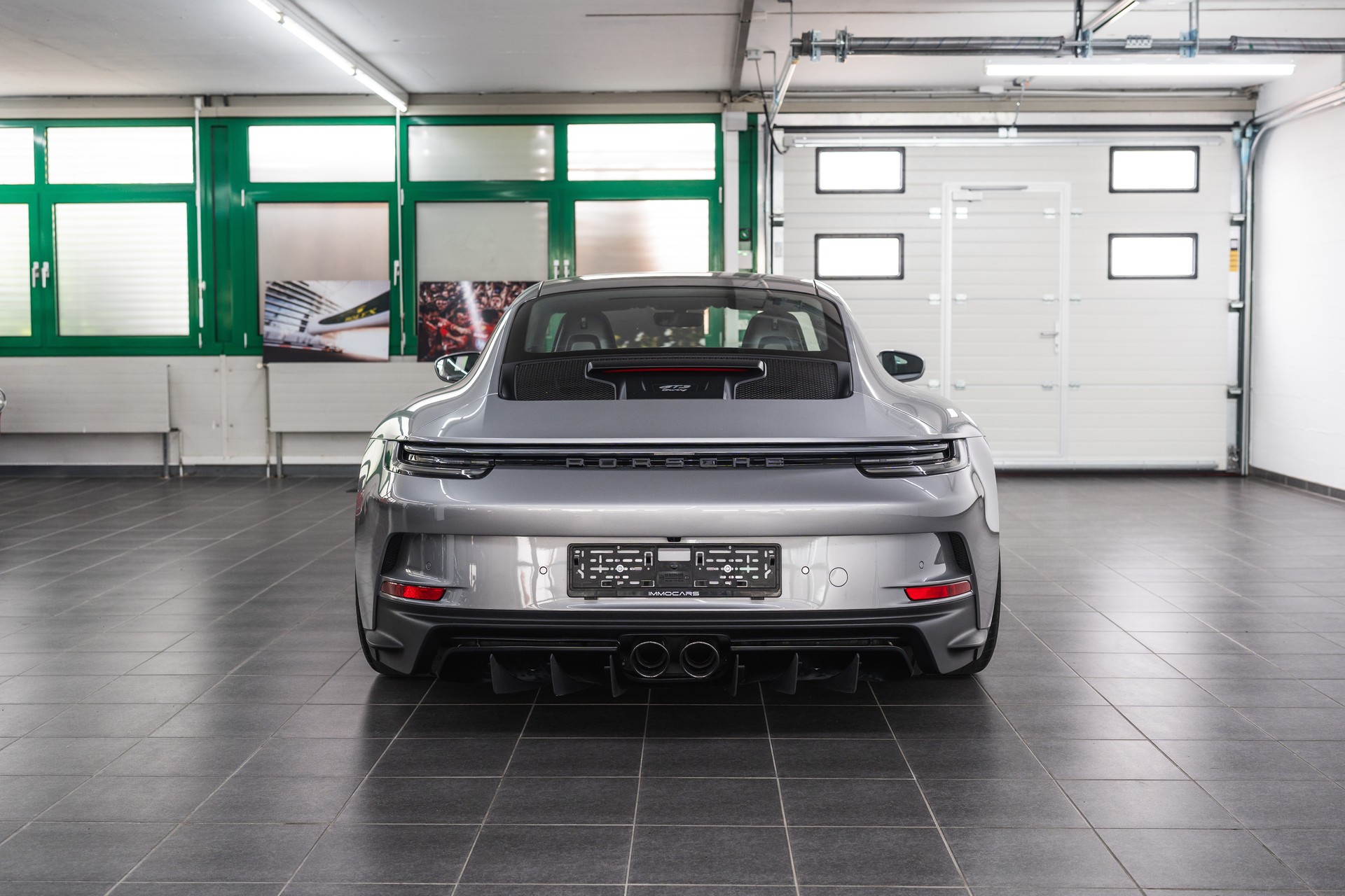 PORSCHE 911 GT3 Touring PDK-image-5