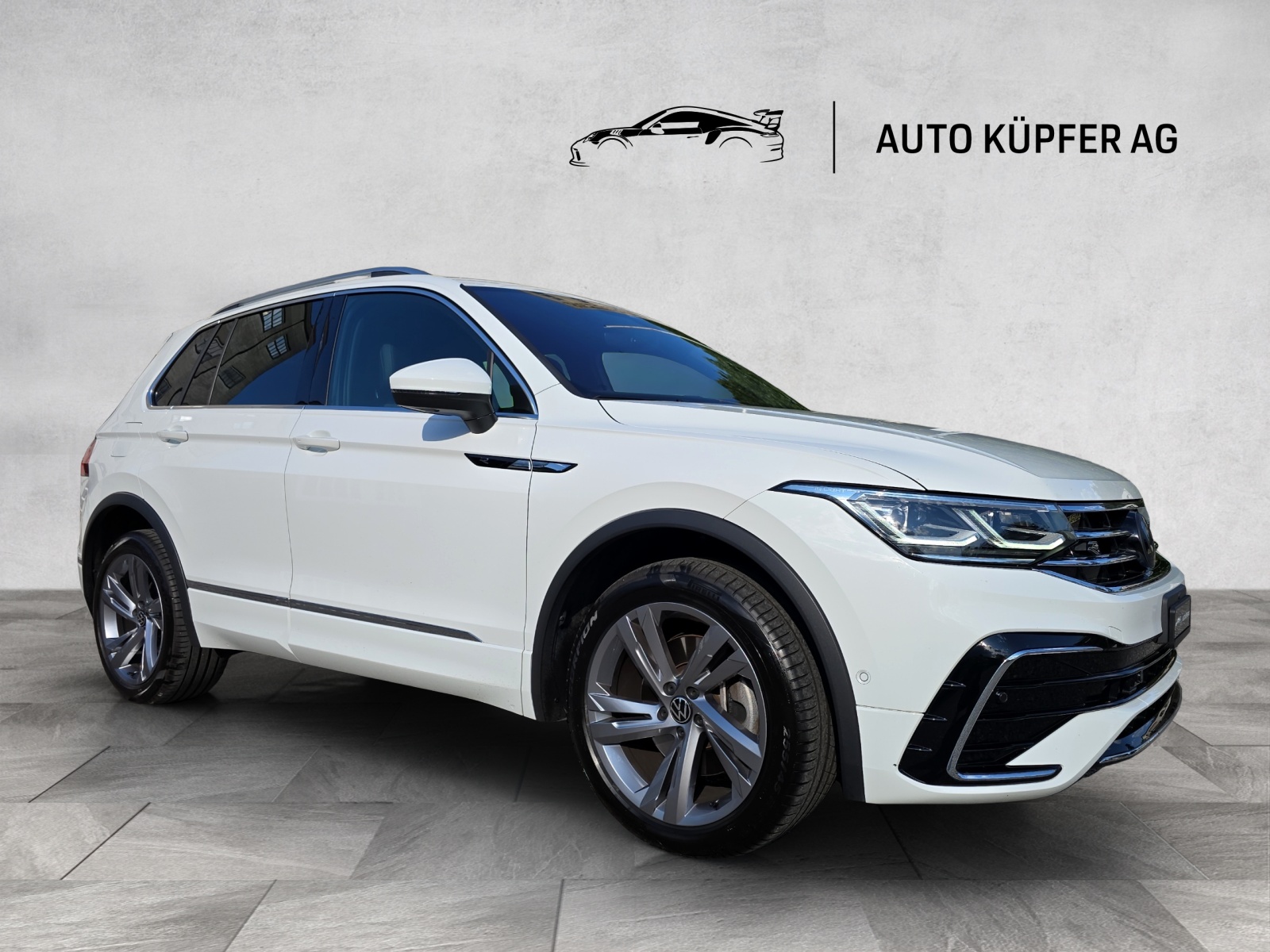 VW Tiguan 2.0 TDI SCR R-Line 4Motion DSG-image-1