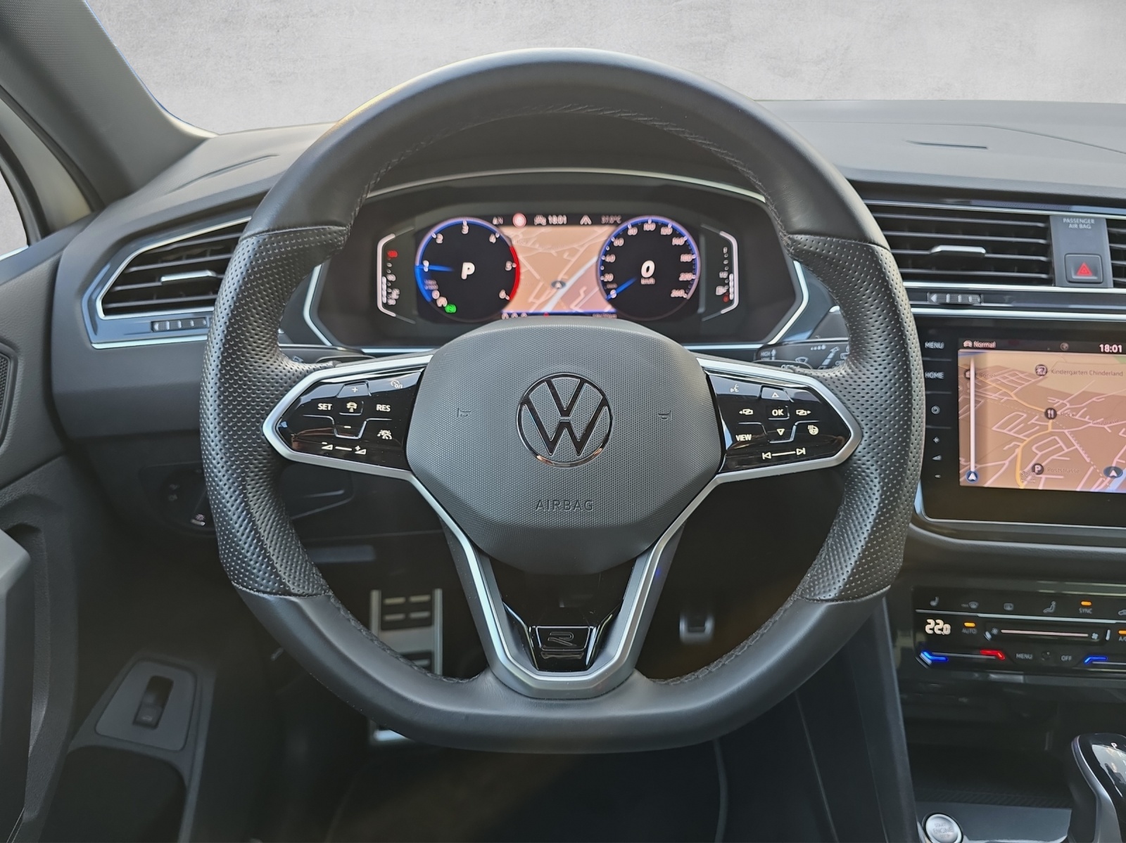 VW Tiguan 2.0 TDI SCR R-Line 4Motion DSG-image-6